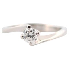 18K White Gold Ring with Natural Diamonds
