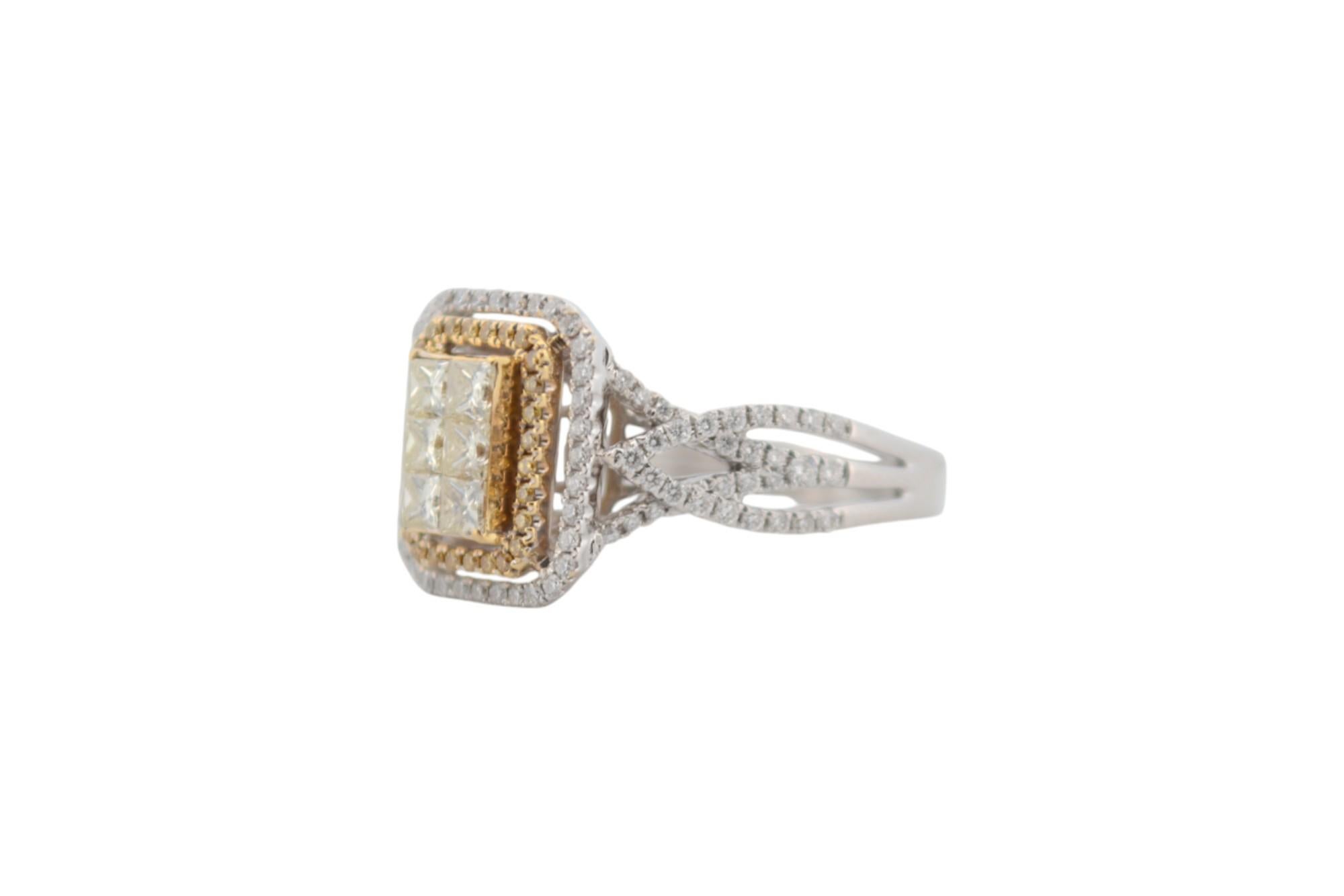 Dieser exquisite Verlobungsring aus 18 Karat Weißgold ist ein wahres Symbol für ewige Liebe und strahlt zeitlose Eleganz und Raffinesse aus. Mit einem Gesamtgewicht von 6,50 Gramm bietet es die perfekte Balance zwischen Luxus und Komfort.

Dieses