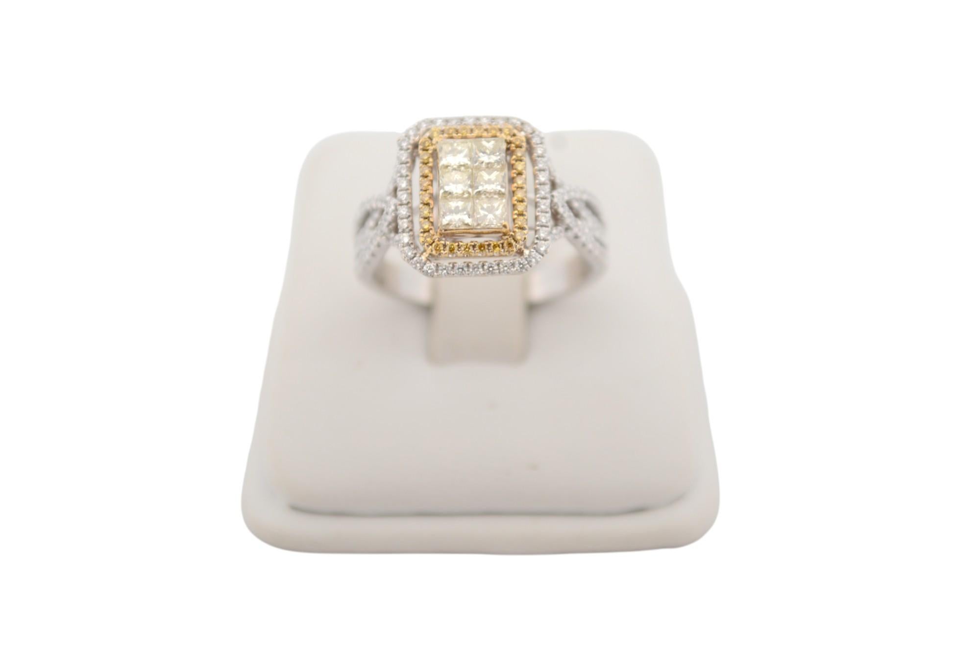 Ring aus 18K Weißgold mit natürlichen Diamanten_129417 im Angebot 1