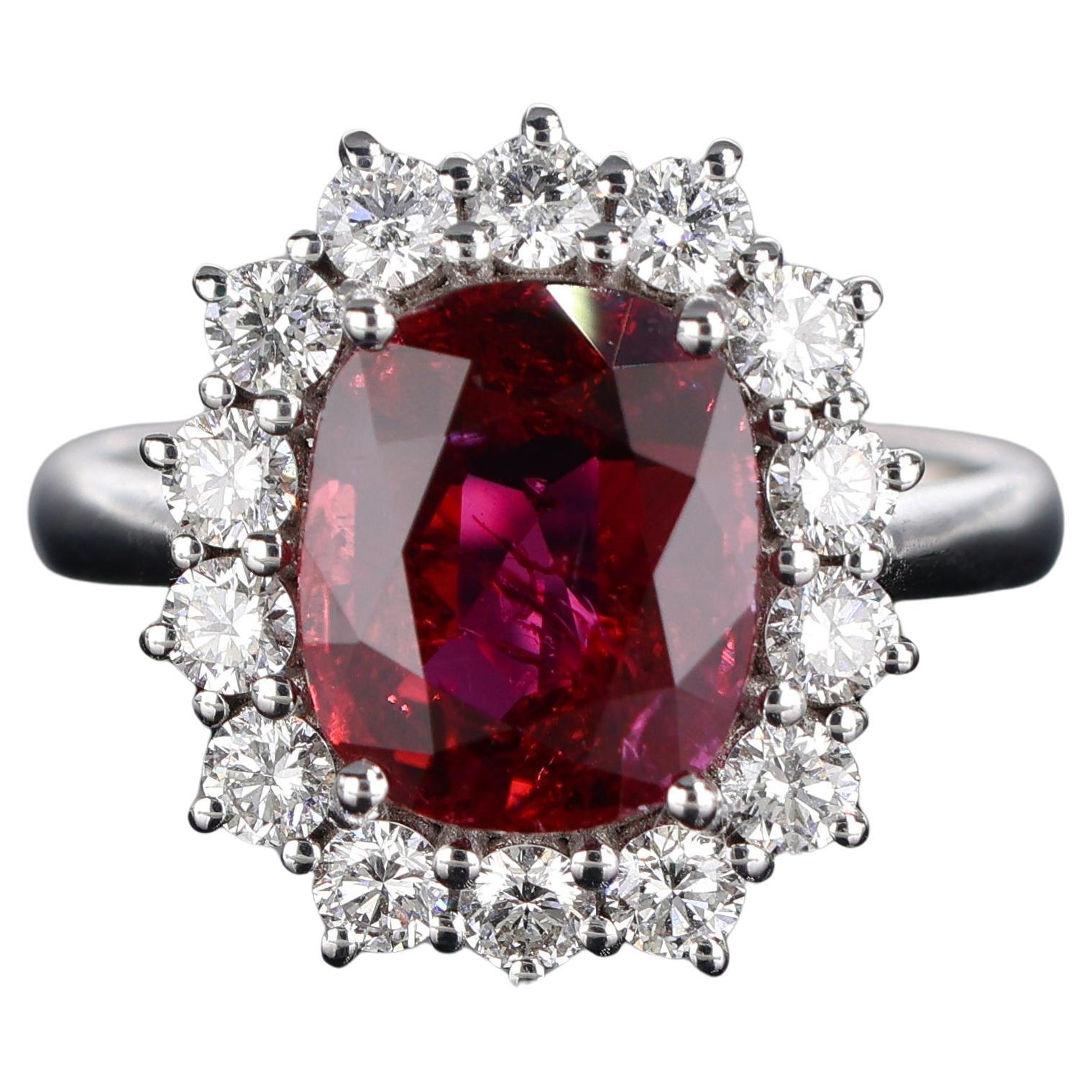 18K White Gold Ring with Natural Siam Ruby and Diamonds