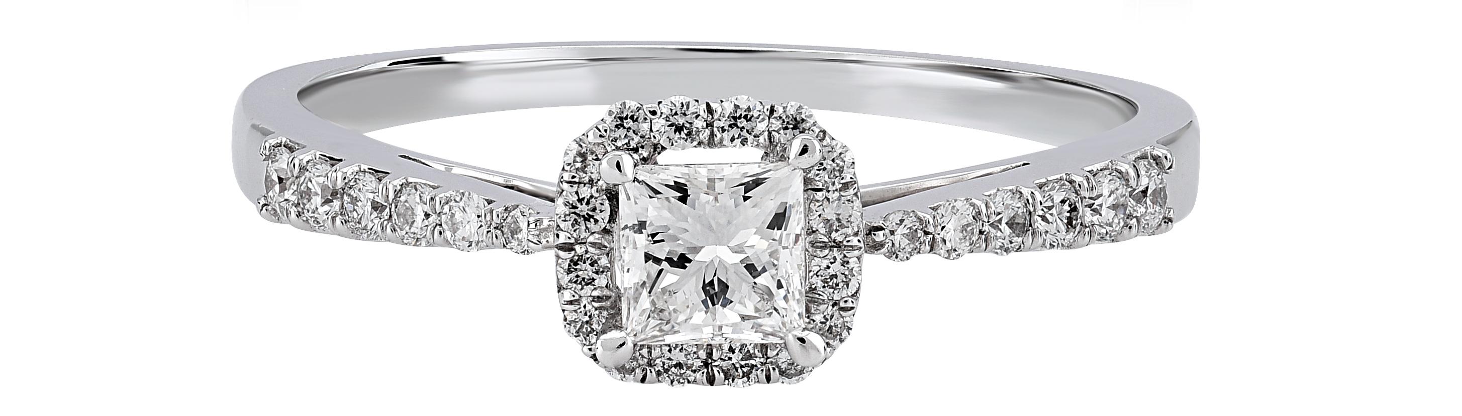Women's 18k White Gold Ring with Princess-Cut and Round-Cut Diamonds For Sale