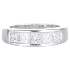 18K White Gold Ring with Princess-Cut Diamonds
