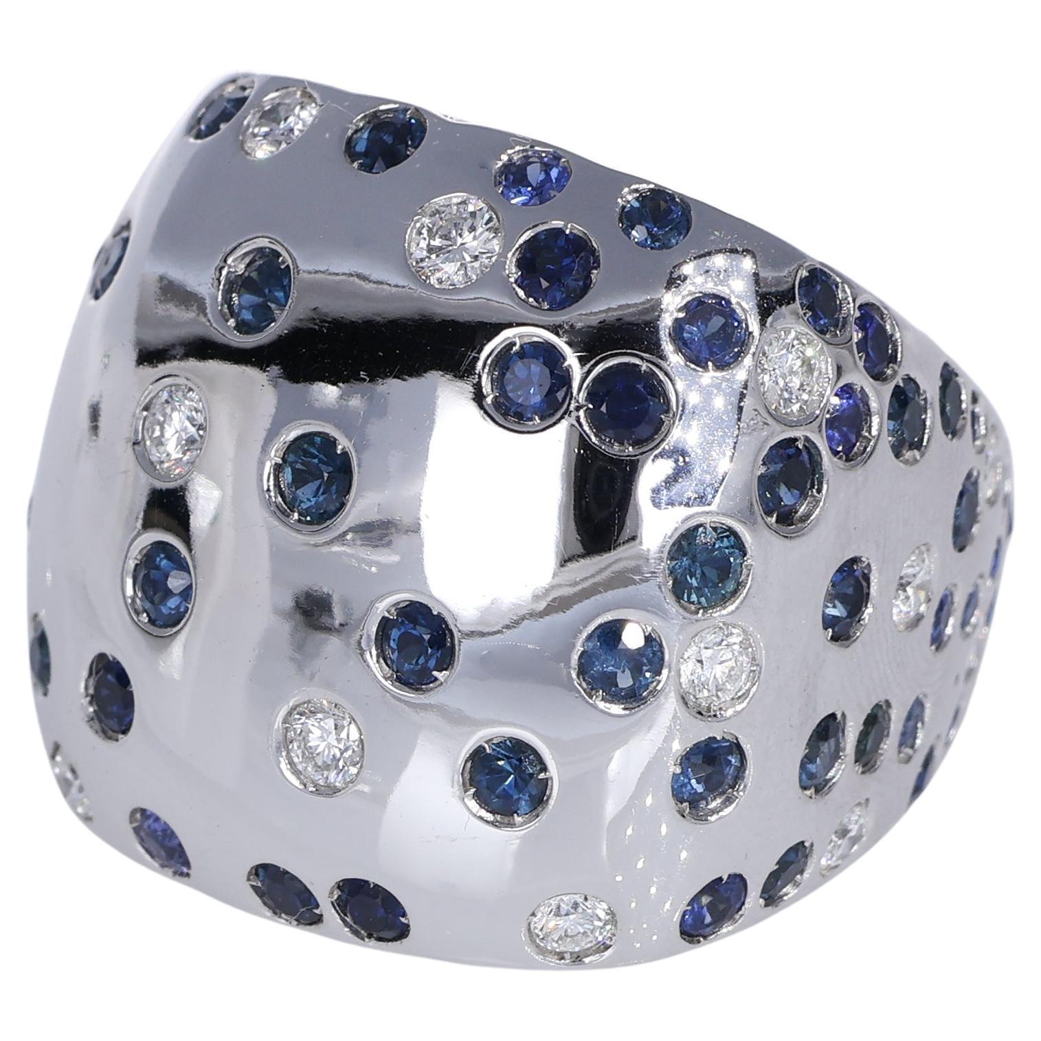 18K White Gold Ring with Sapphire and Diamond Polka Dot Design For Sale