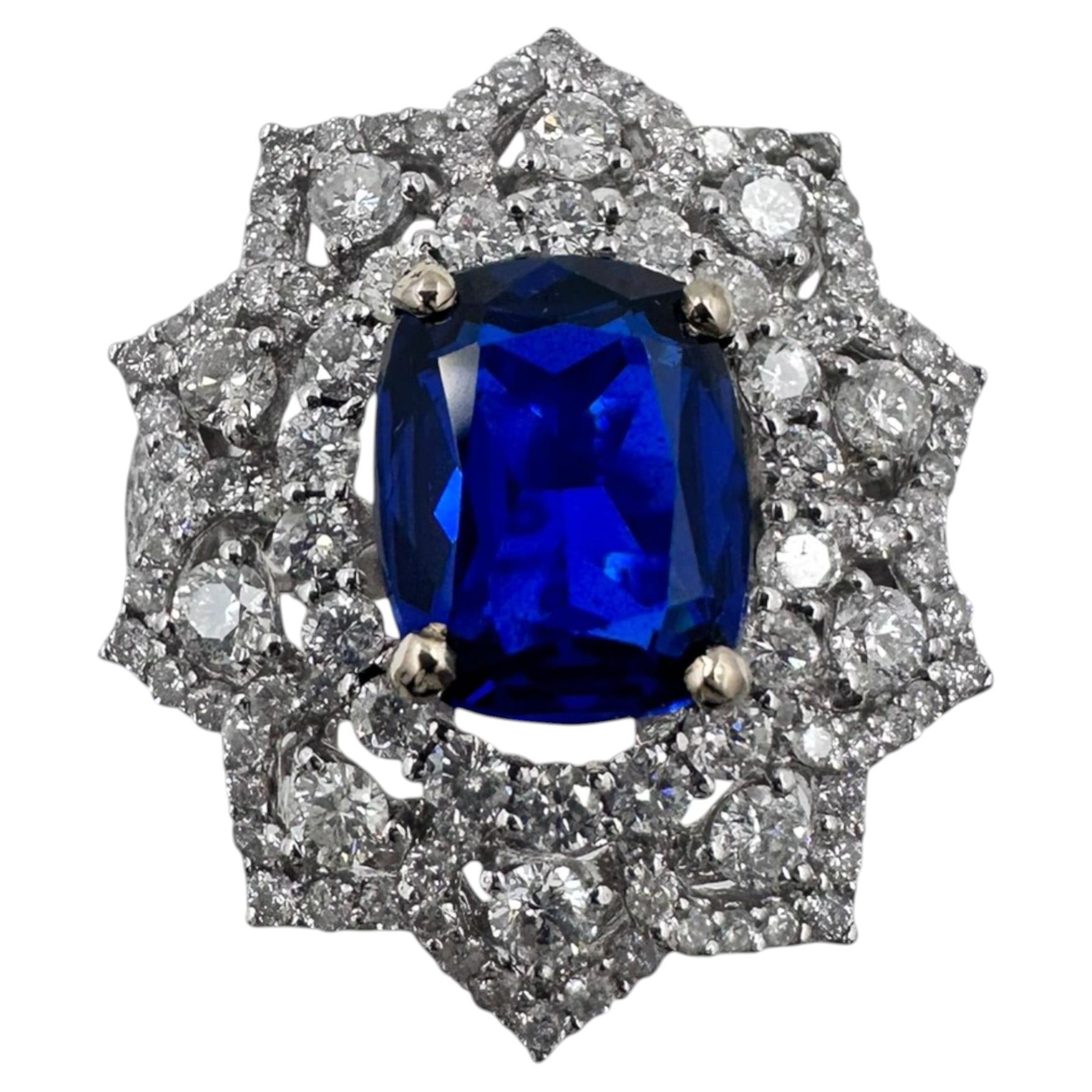 18K White Gold Ring with Sapphire and Diamonds 2.33 Ct. (Size 7.00) For Sale
