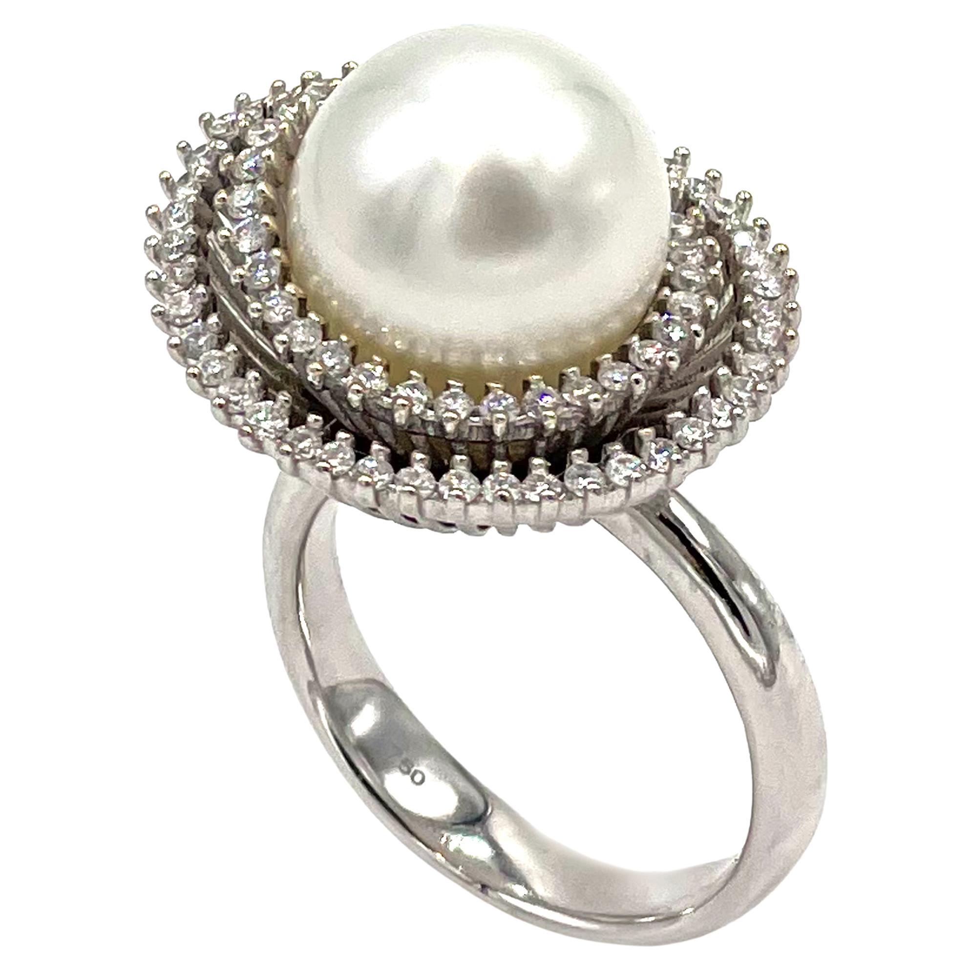 18K White Gold Ring with South Sea Pearl For Sale