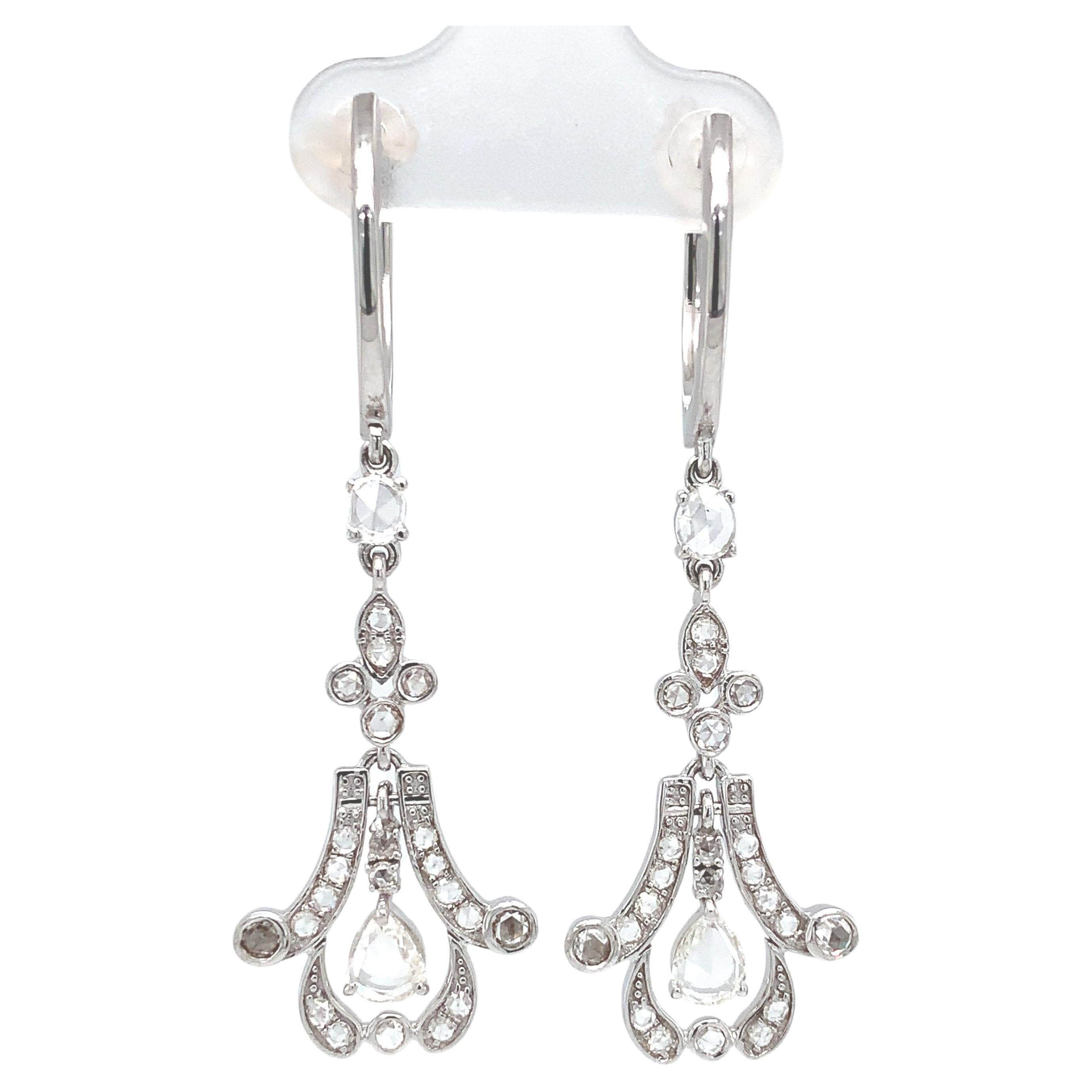 Boucles d'oreilles pendantes en or blanc 18 carats avec diamant taille rose 1 carat