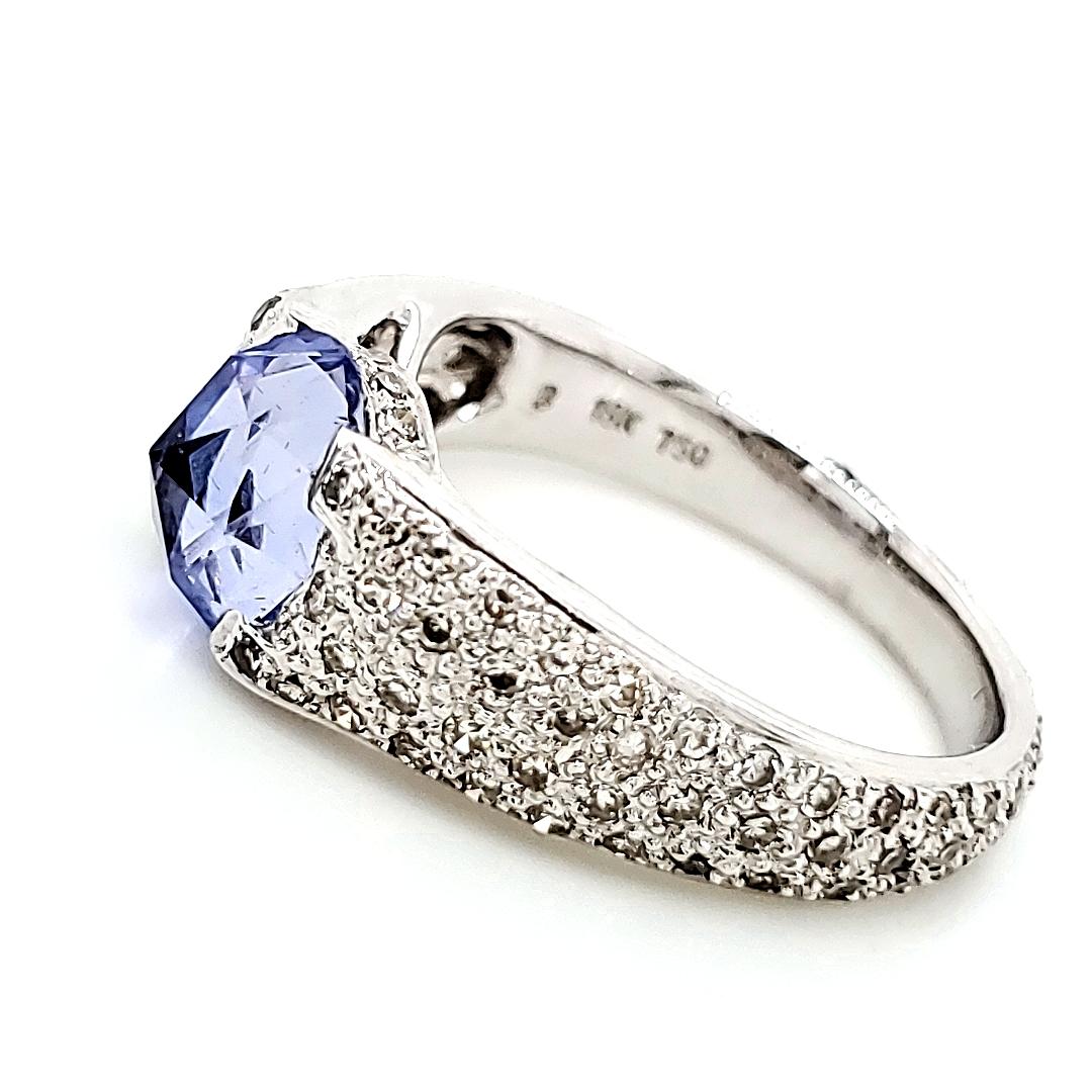 Bague de fiançailles en or blanc 18 carats avec saphir bleu taille rose de 1,83 carat Neuf - En vente à Hong Kong, HK