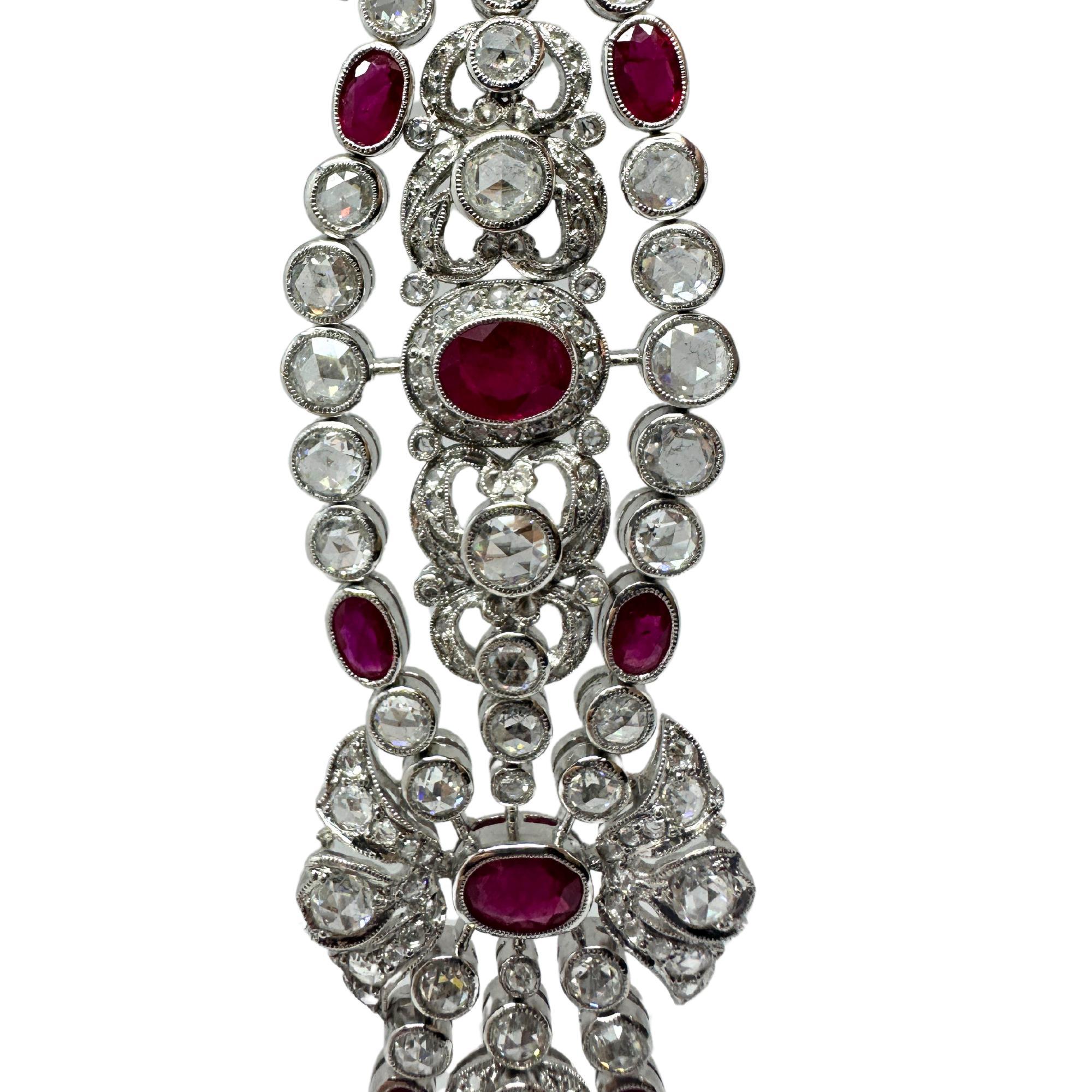 Taglio a rosa Bracciale con diamanti e rubini taglio rosa in oro bianco 18 carati in vendita