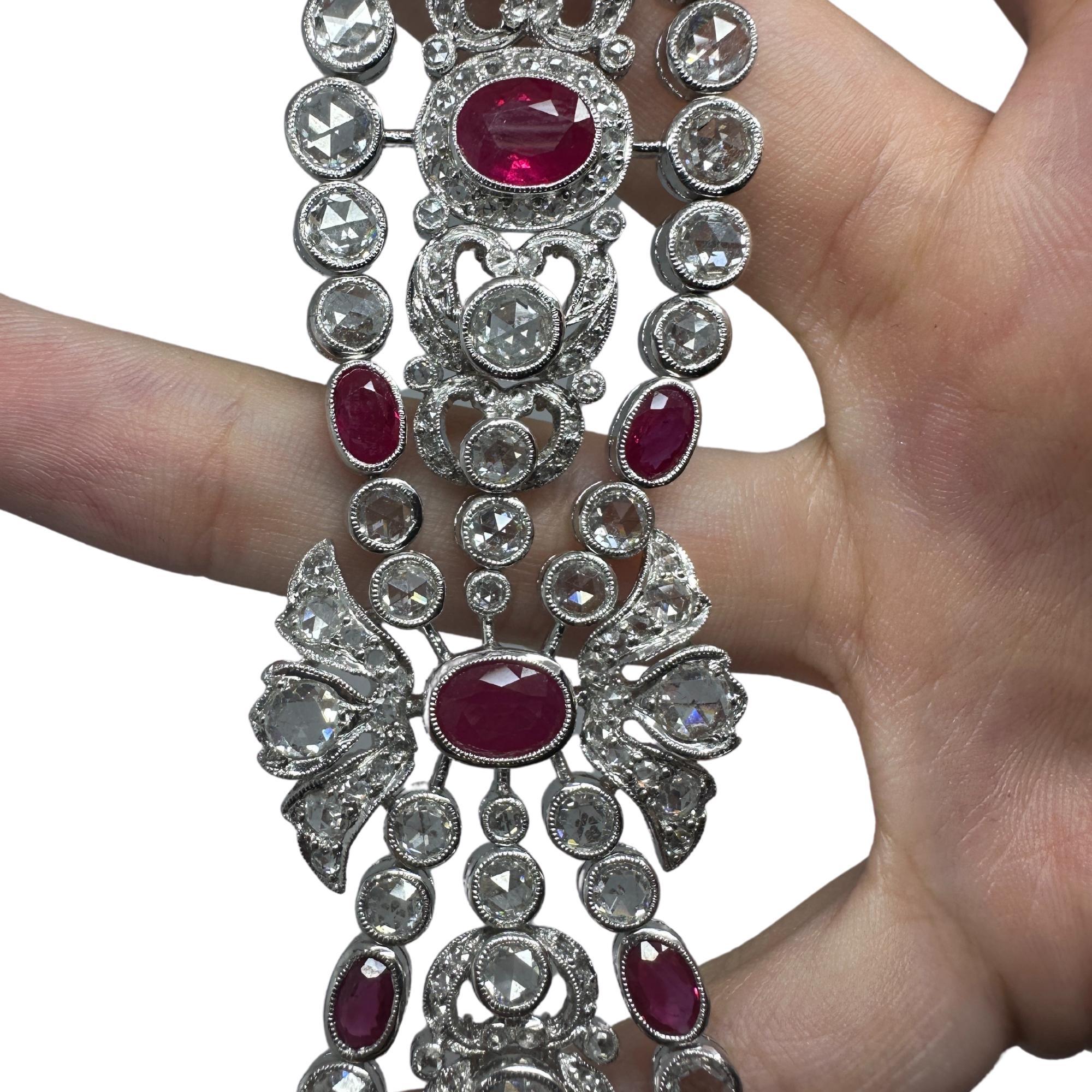 Bracciale con diamanti e rubini taglio rosa in oro bianco 18 carati in vendita 1