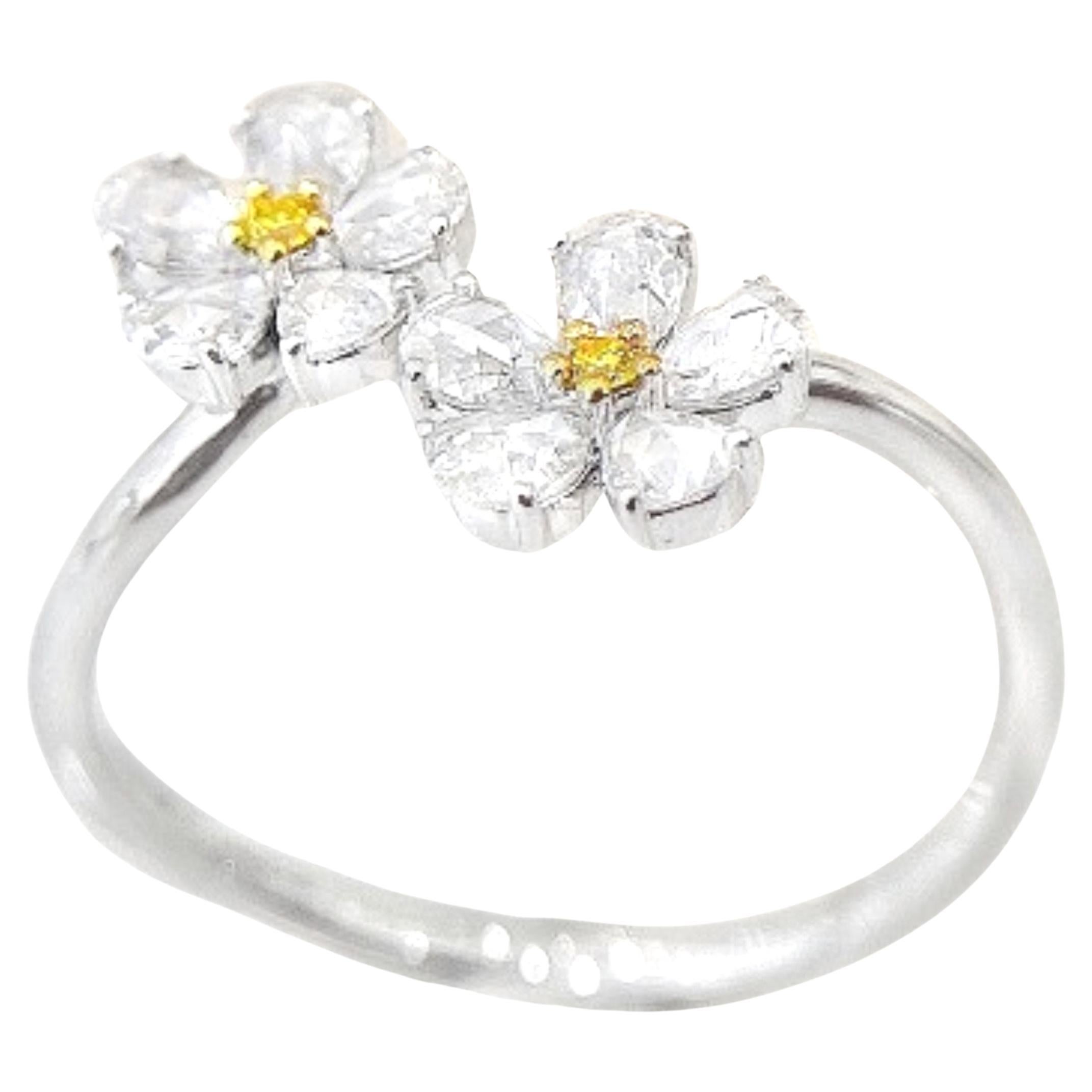 18K White Gold Rose-Cut Diamond Flower Ring