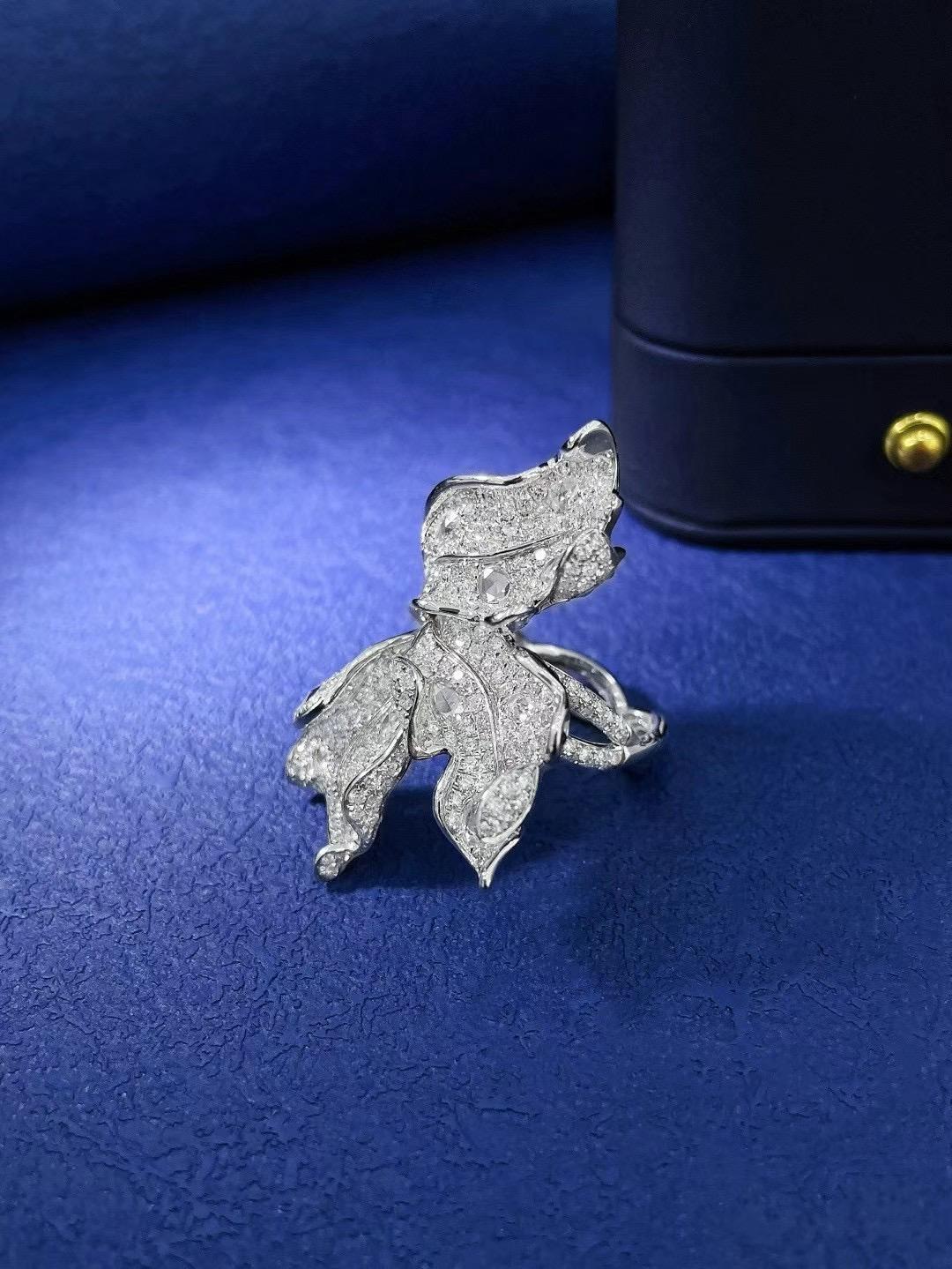 Women's or Men's 18K White Gold Rose-Cut Diamond Maple Leaf Ring For Sale