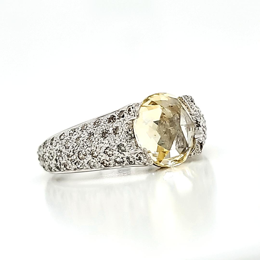 Contemporary 18k White Gold Rose-Cut Yellow Sapphire 2.07 cts Diamond Engagement Ring For Sale