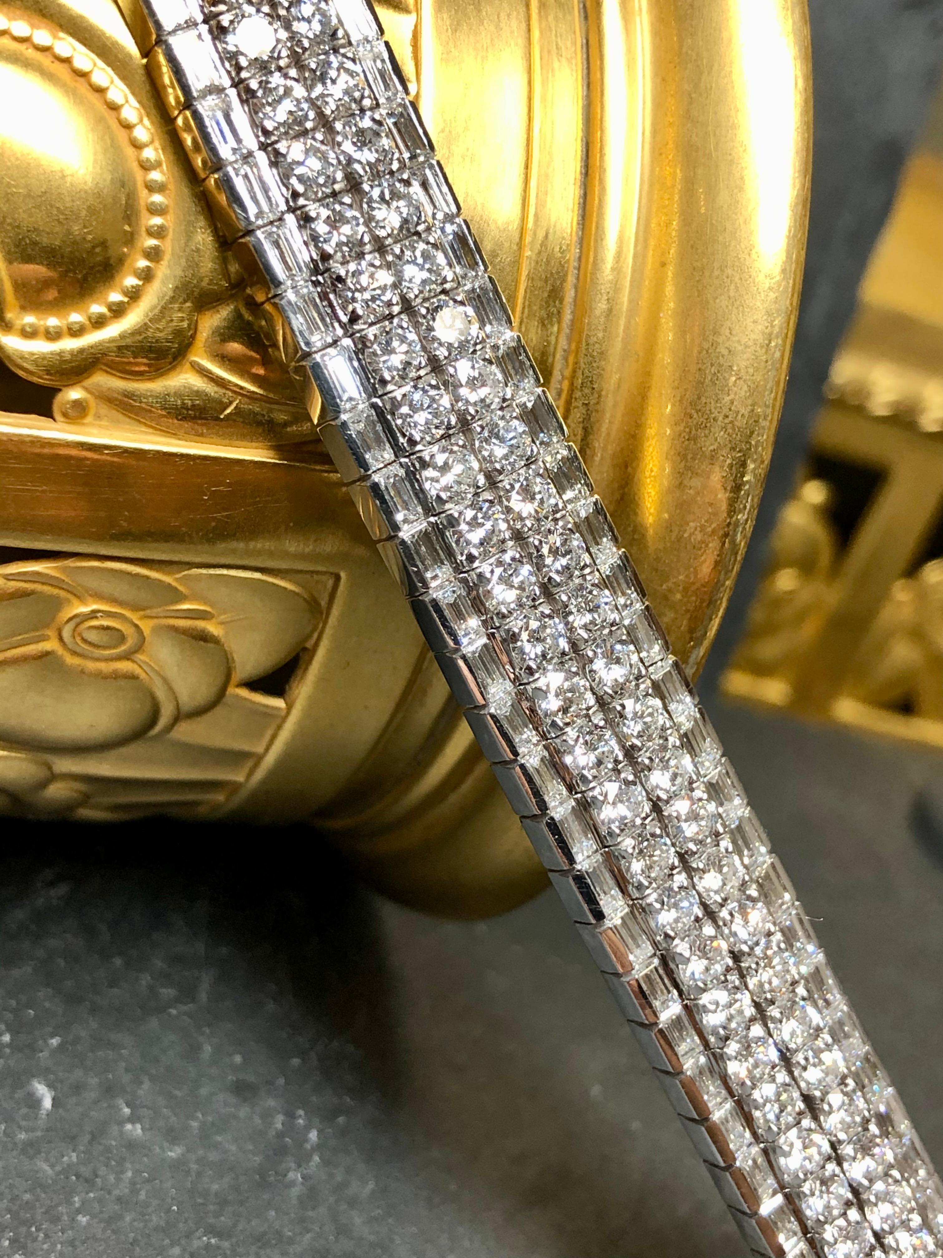 18 Karat Weißgold Rundes Baguette-Diamant Breites, schweres Cocktail-Armband 22,40 Karat im Zustand „Gut“ im Angebot in Winter Springs, FL