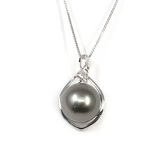 18k White Gold Round Black Tahitian South Sea Cultured Pearl & Diamond Necklace