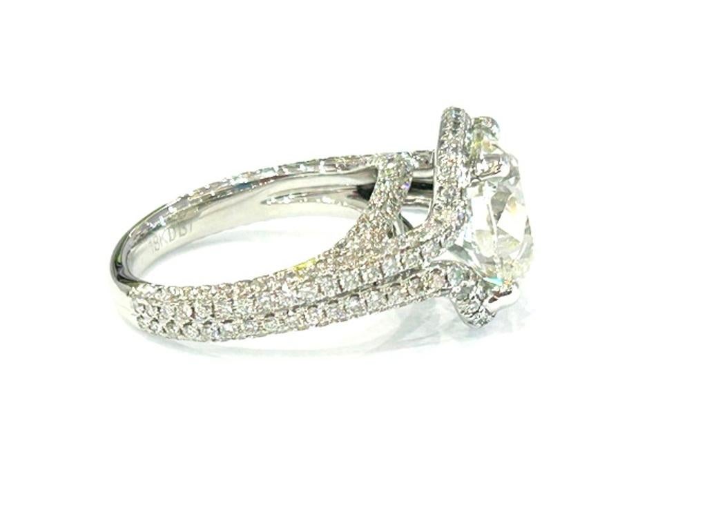 Anillo de oro blanco de 18 quilates con diamante redondo talla brillante de 6,37 quilates con certificado GIA en Bueno estado para la venta en Beverly Hills, CA