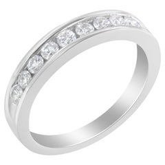 18K White Gold Round-Cut 1/2 Carat Diamond Ring