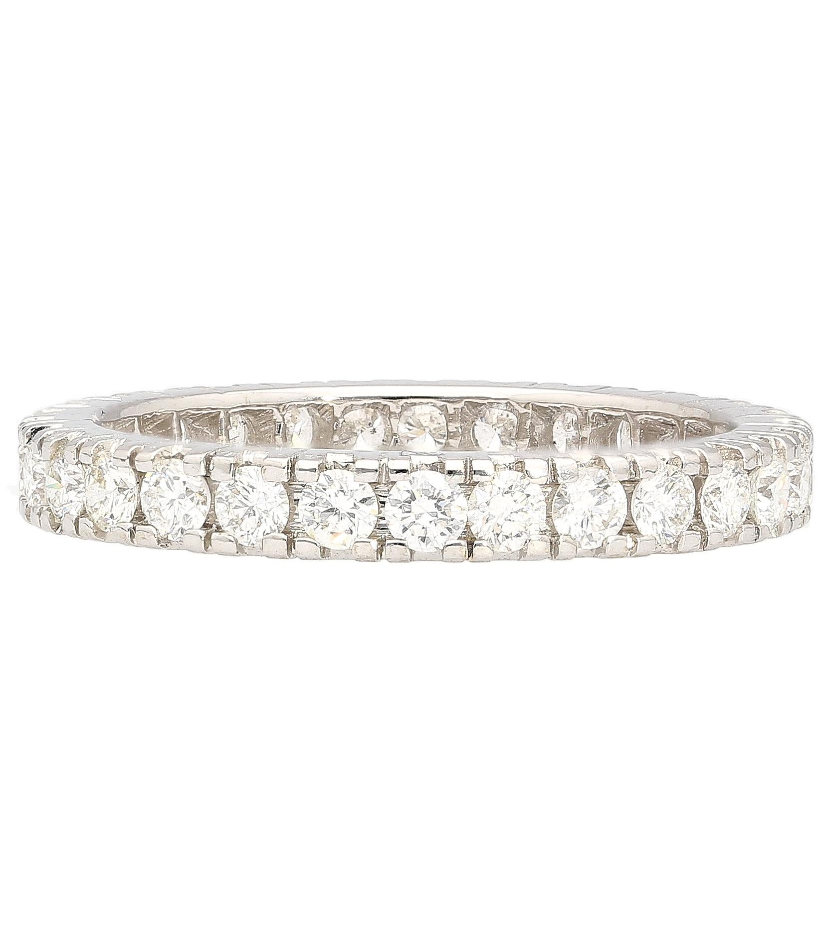 18k White Gold Round Cut 1.14 Carat Natural Diamond Wedding Band In New Condition For Sale In Miami, FL