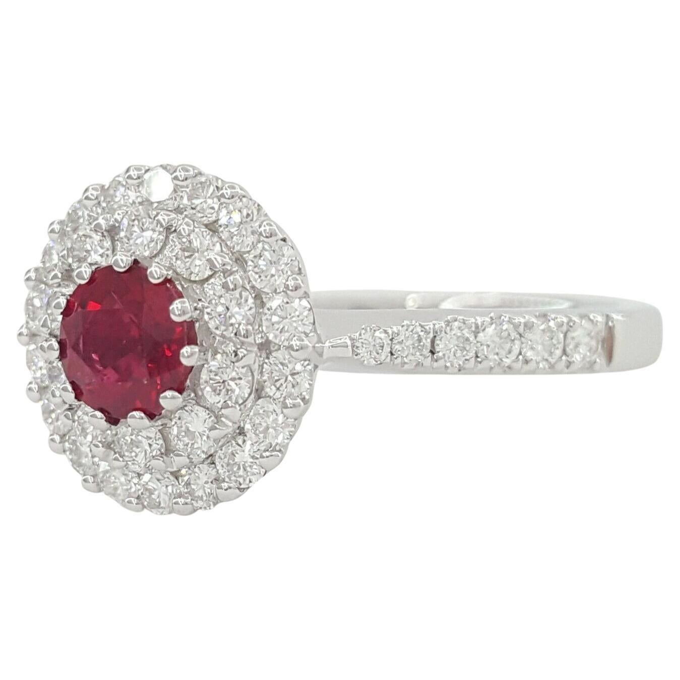 18k White Gold Round Cut Ruby & Round Brilliant Cut Diamond Ring In New Condition For Sale In Rome, IT