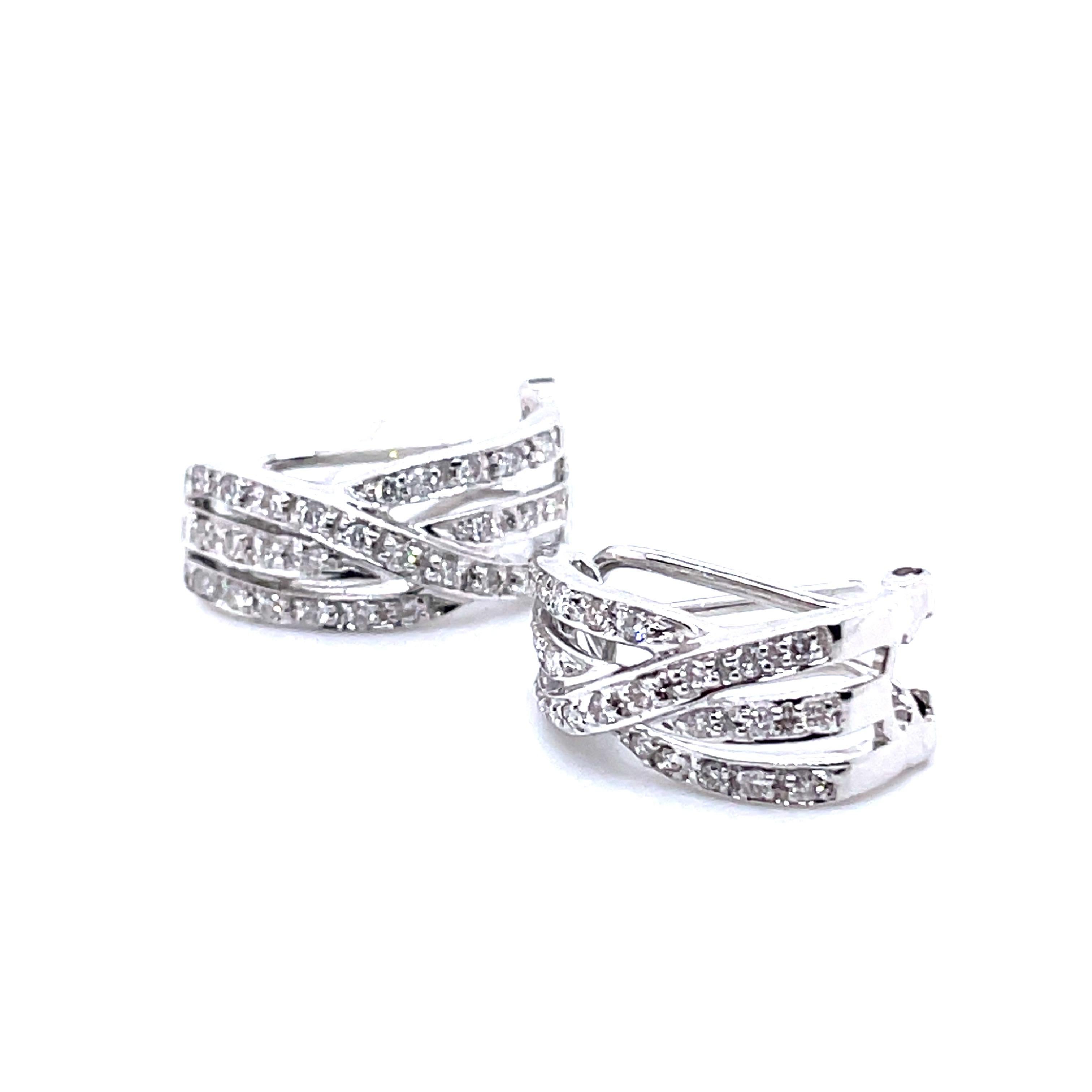 Women's 18k White Gold Round Diamond Cts 0.38 Earrings For Sale