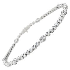 18K White Gold Round Diamonds 1.32 Ct with 7 Marquise Diamond Stations 0.63 Ct