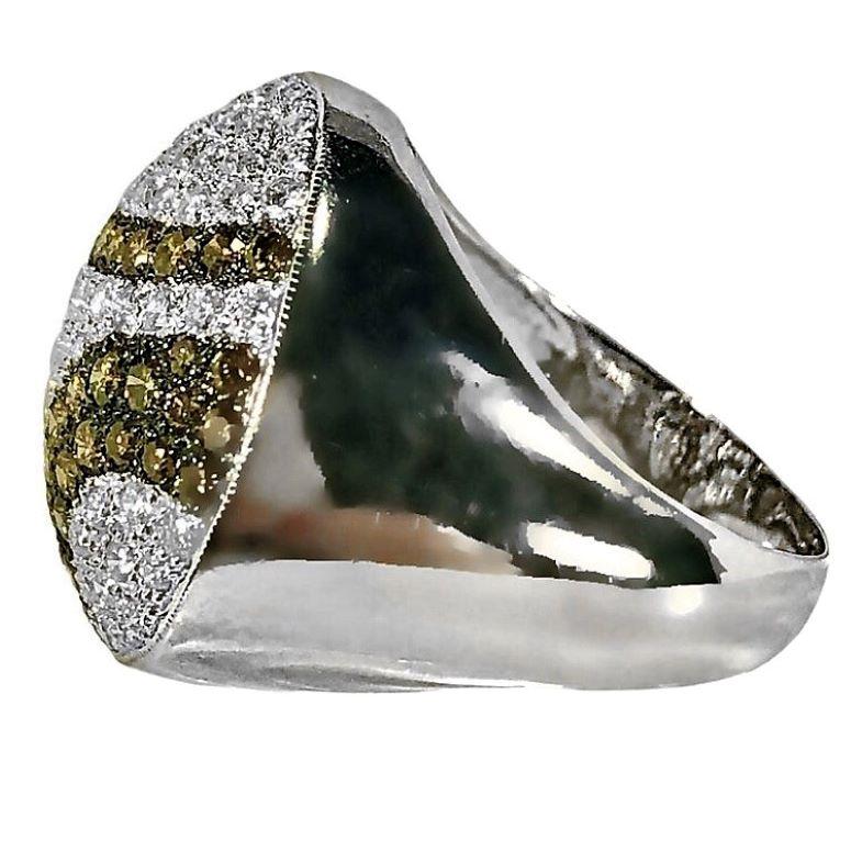 Brilliant Cut 18K White Gold Round Modernist Ring with White and Brown Diamonds