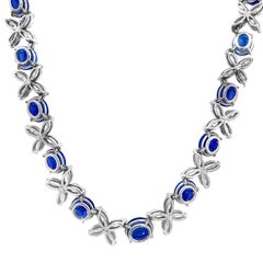 18 Karat White Gold Royal Blue Natural Corundum Blue Oval Sapphire Necklace