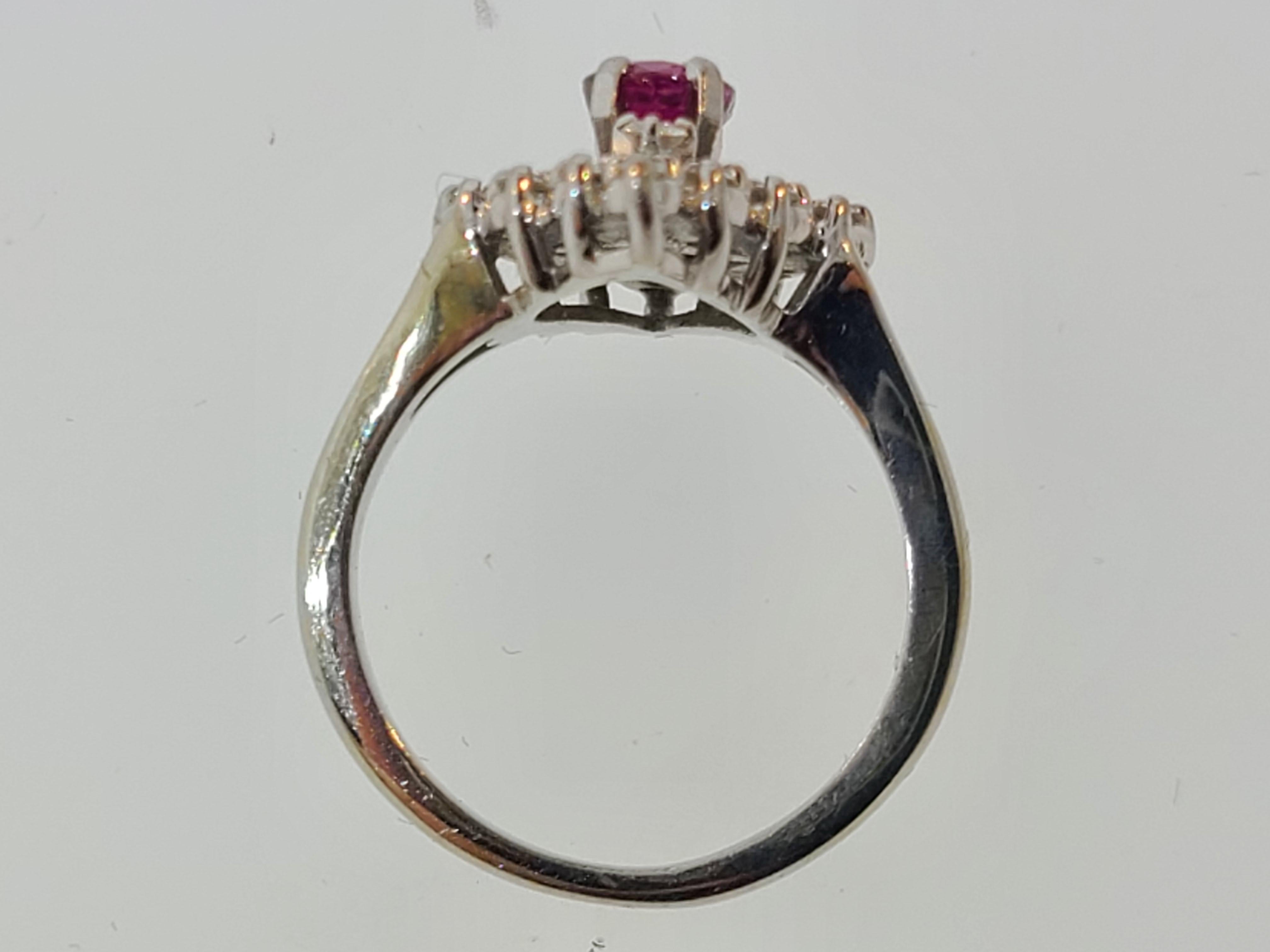 18k White Gold Ruby and Diamond Cocktail Ring In Good Condition In Endwell, NY