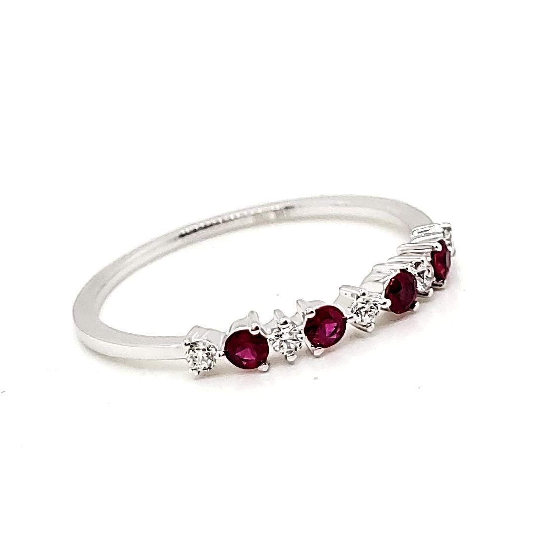 Round Cut 18k White Gold Ruby Cts 0.17 and Round Diamond Engagement Ring For Sale