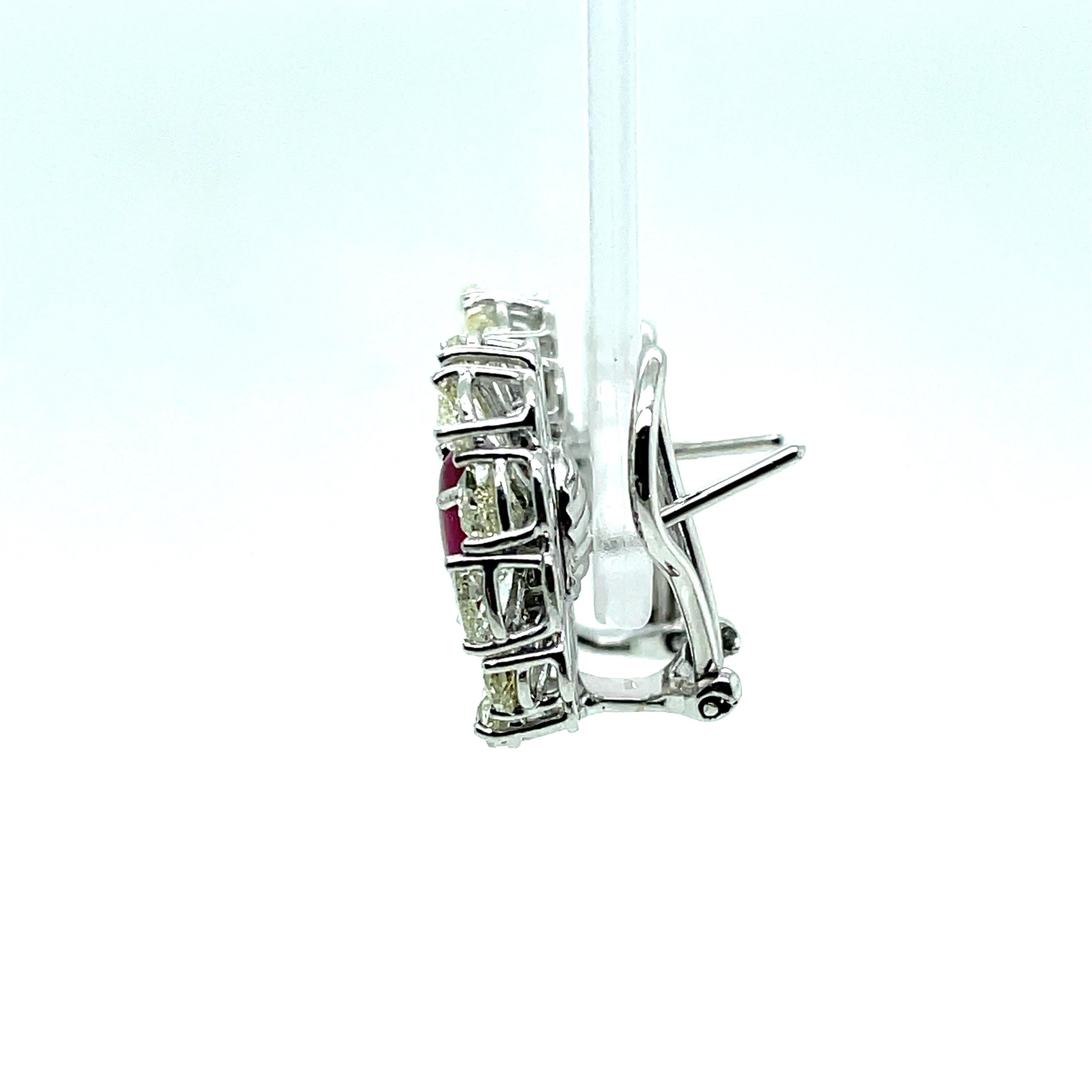 Boucles d'oreilles en or blanc 18k Ruby Cts 4.11 Diamant taille rose en vente 1