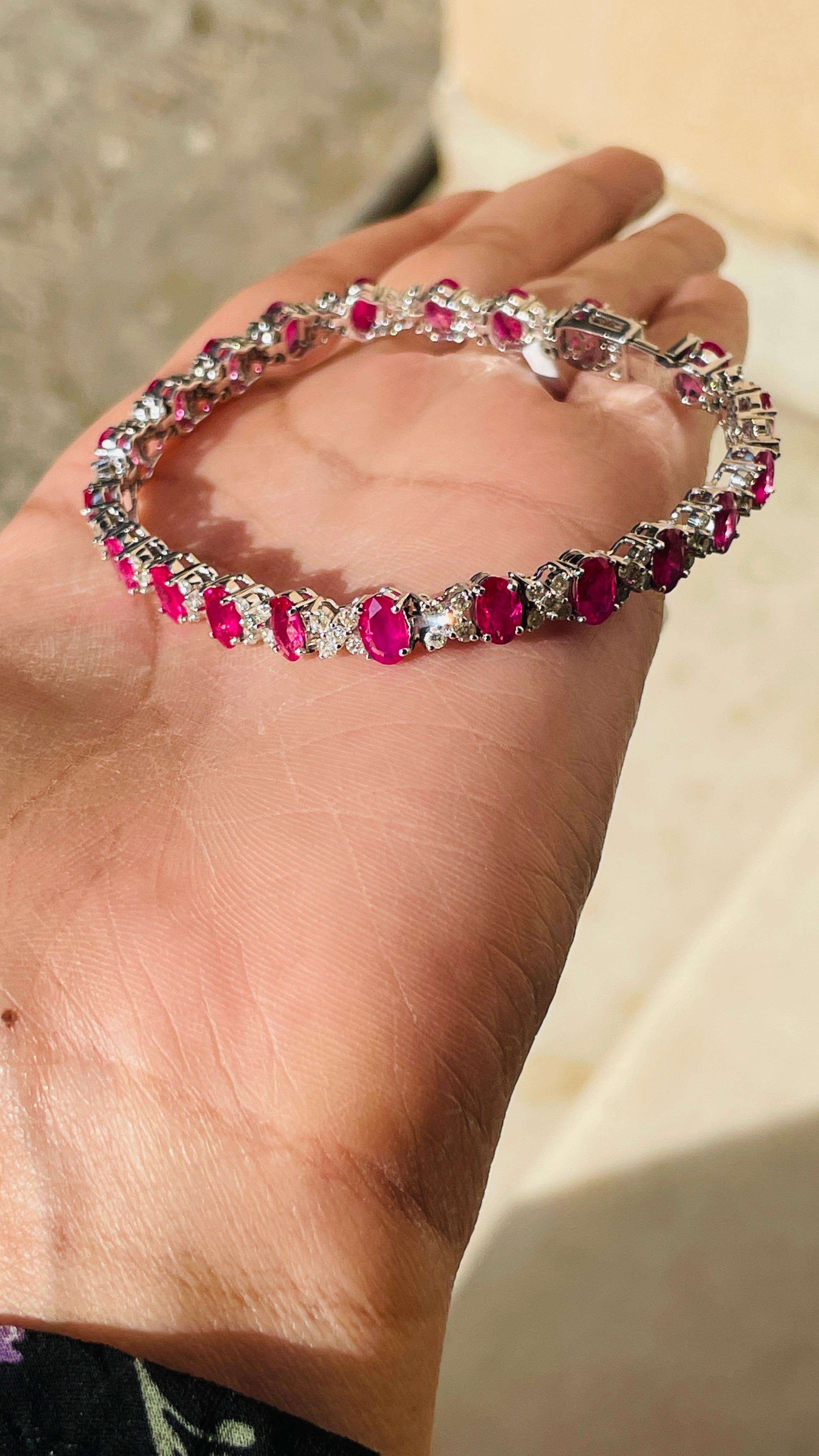 18K White Gold Ruby Diamond Bracelet In New Condition For Sale In New York, NY