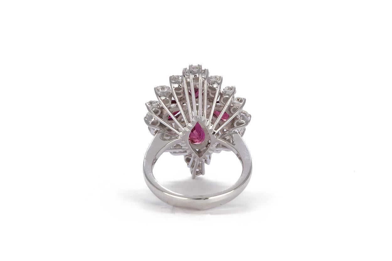 18 Karat White Gold Ruby and Diamond Cocktail Fashion Ring In Good Condition For Sale In Tustin, CA
