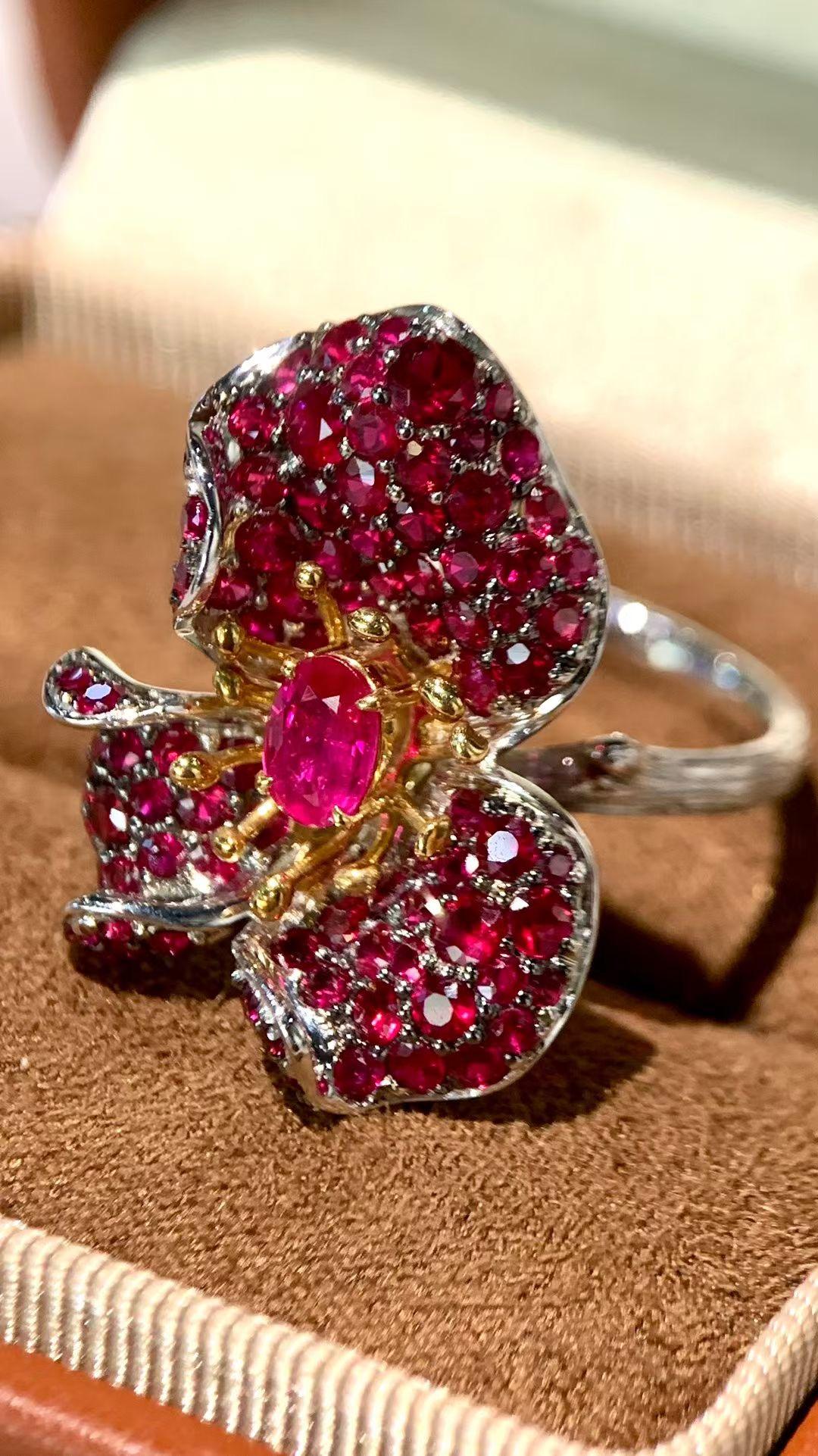 Women's or Men's 18K White Gold Ruby & Diamond Flower Ring For Sale