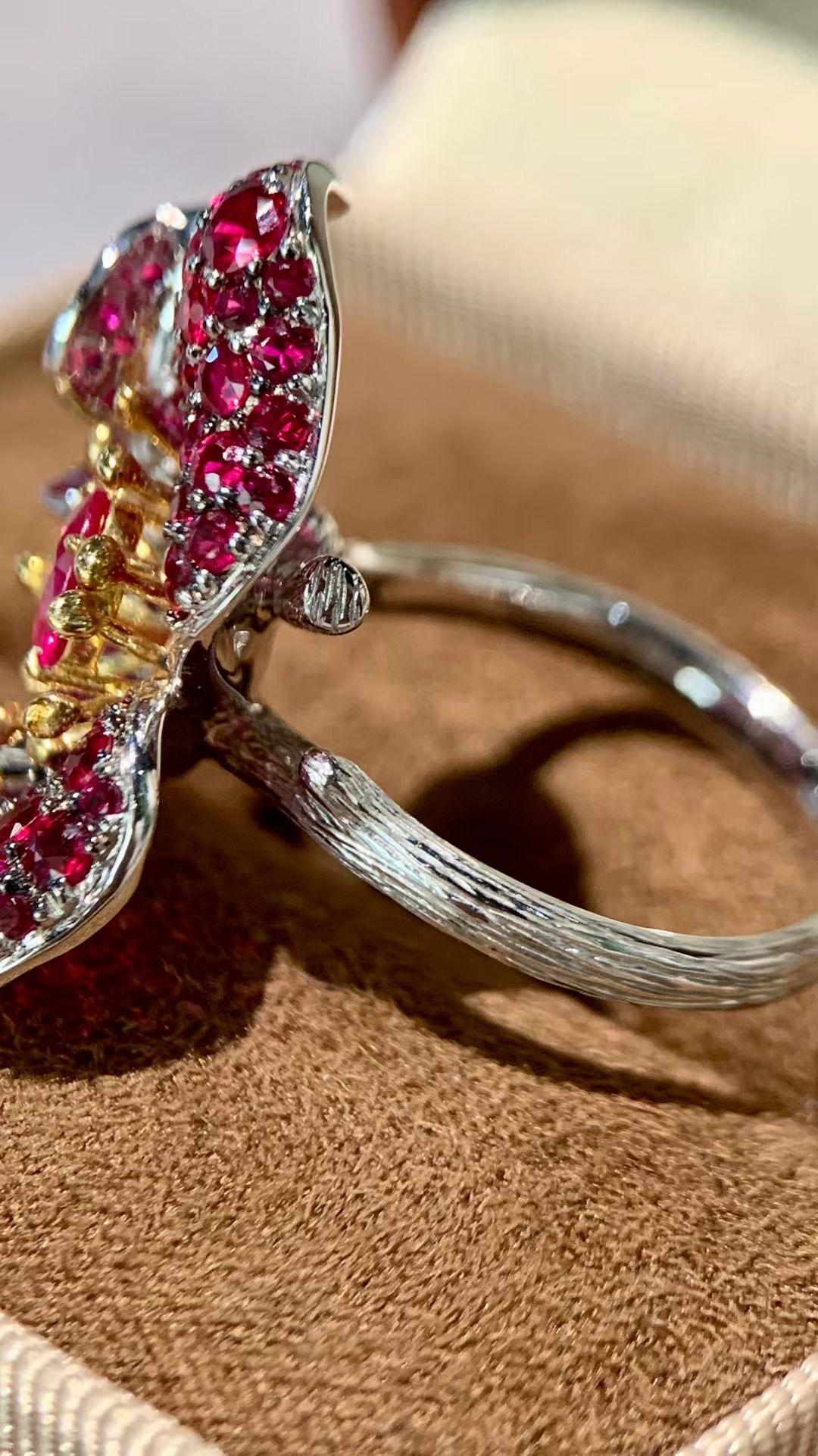 18K White Gold Ruby & Diamond Flower Ring For Sale 1