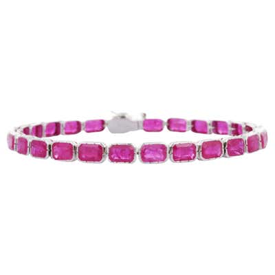 H. Stern Bracelets - 10 For Sale at 1stDibs | h stern bracelet, sterns ...
