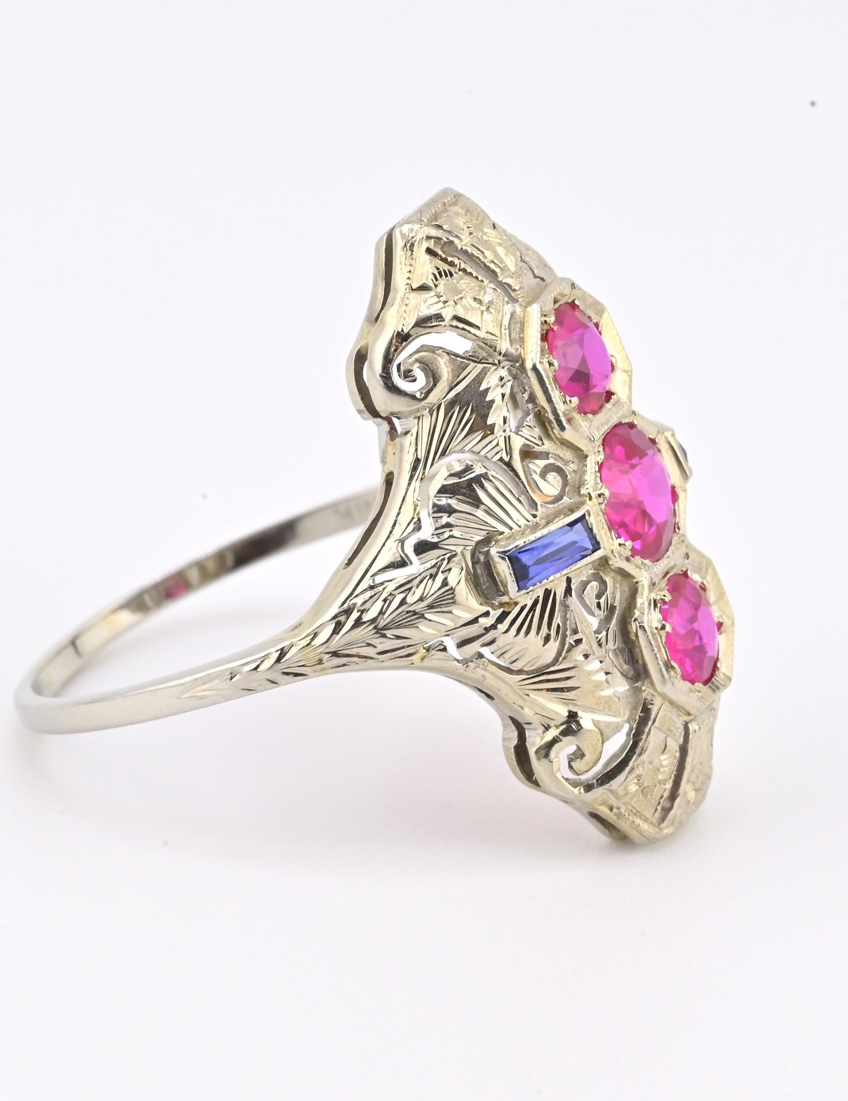 18K Weißgold Rubin & Saphir Ring Art Deco Zeitraum IGI zertifiziert Ring Größe 9,25 (Art déco) im Angebot