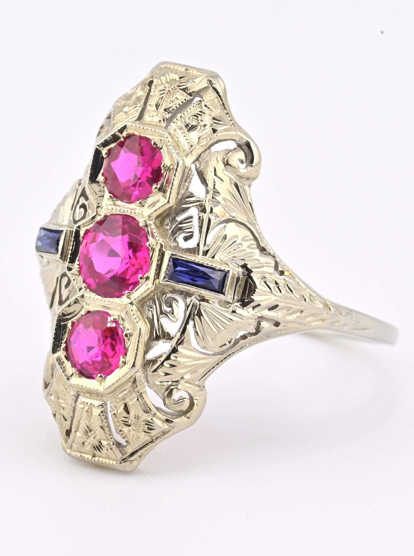 18K Weißgold Rubin & Saphir Ring Art Deco Zeitraum IGI zertifiziert Ring Größe 9,25 im Angebot 1