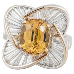 Anillo Salavetti Zafiro Dorado y Diamante de Oro Blanco de 18 K