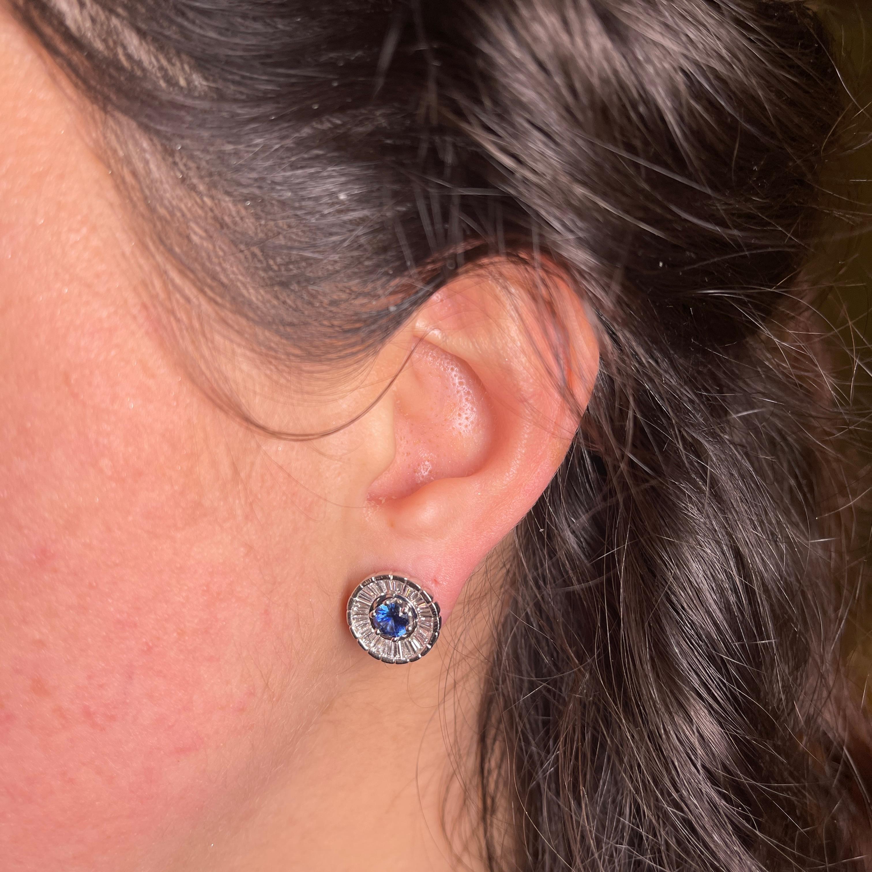 18K White Gold Sapphire and Baguette Diamond Stud Earrings For Sale 1