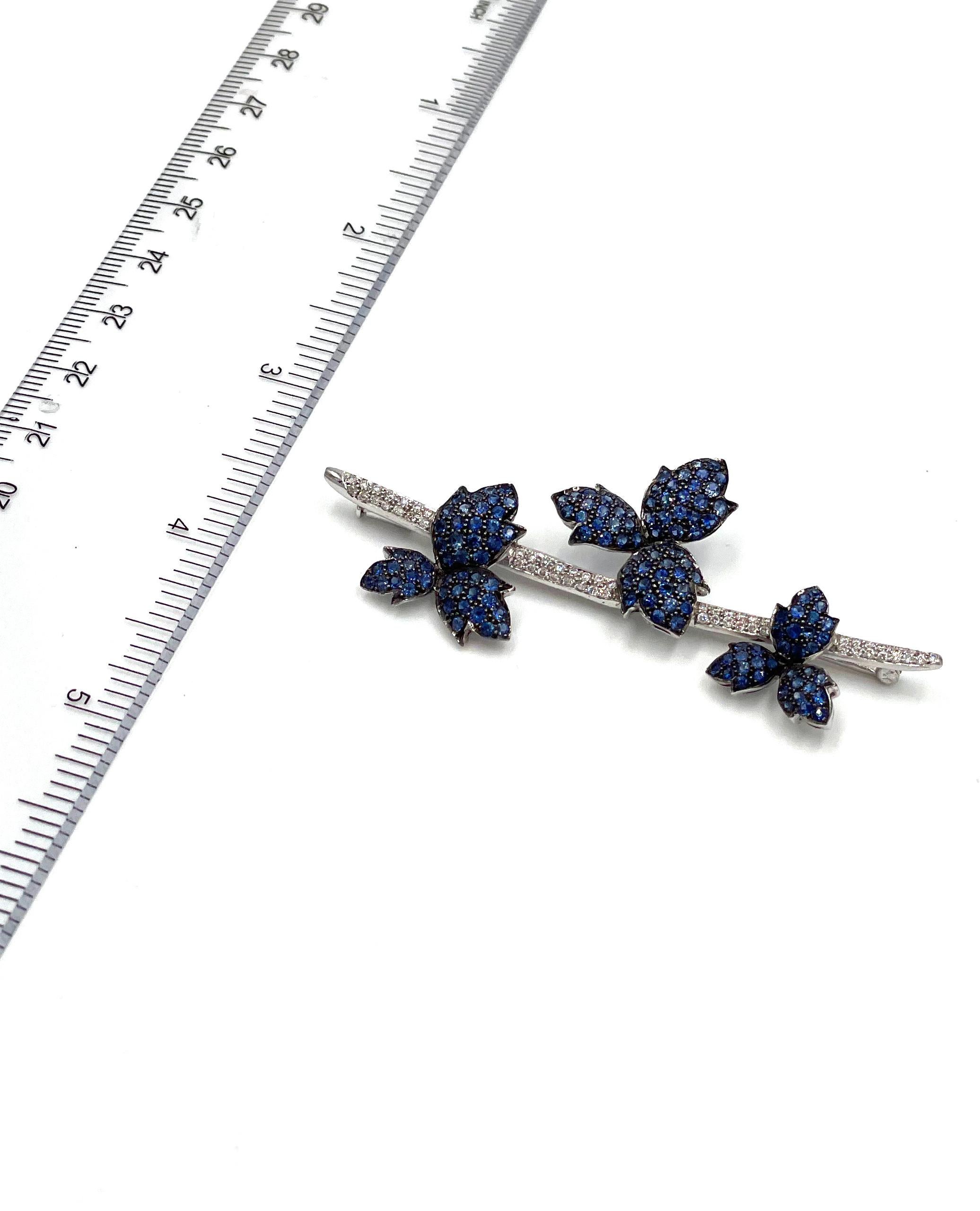 18K White Gold Sapphire and Diamond Floral Bar Pin Brooch For Sale 1