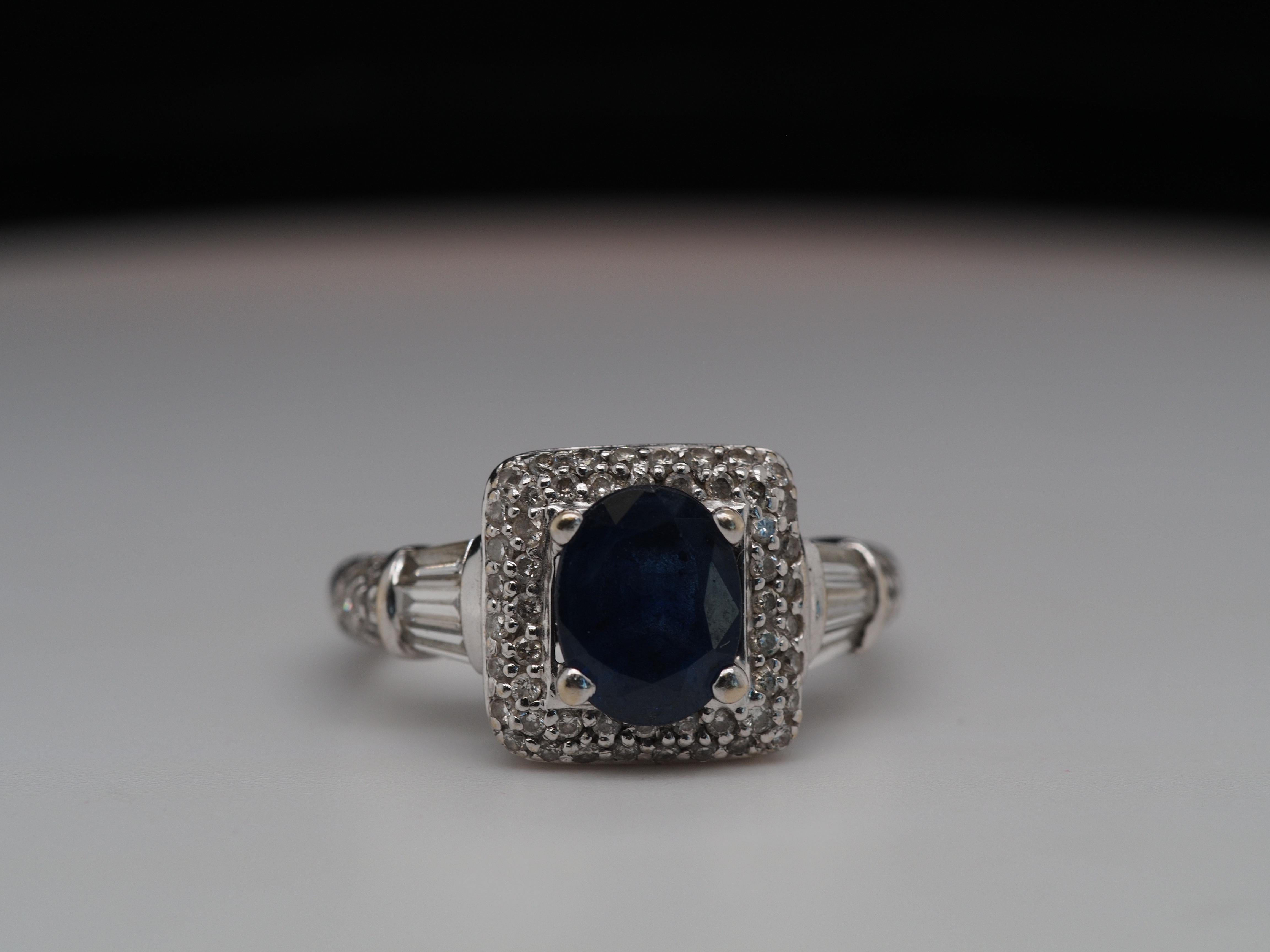 Contemporary 18k White Gold Sapphire and Diamond Engagement Ring For Sale