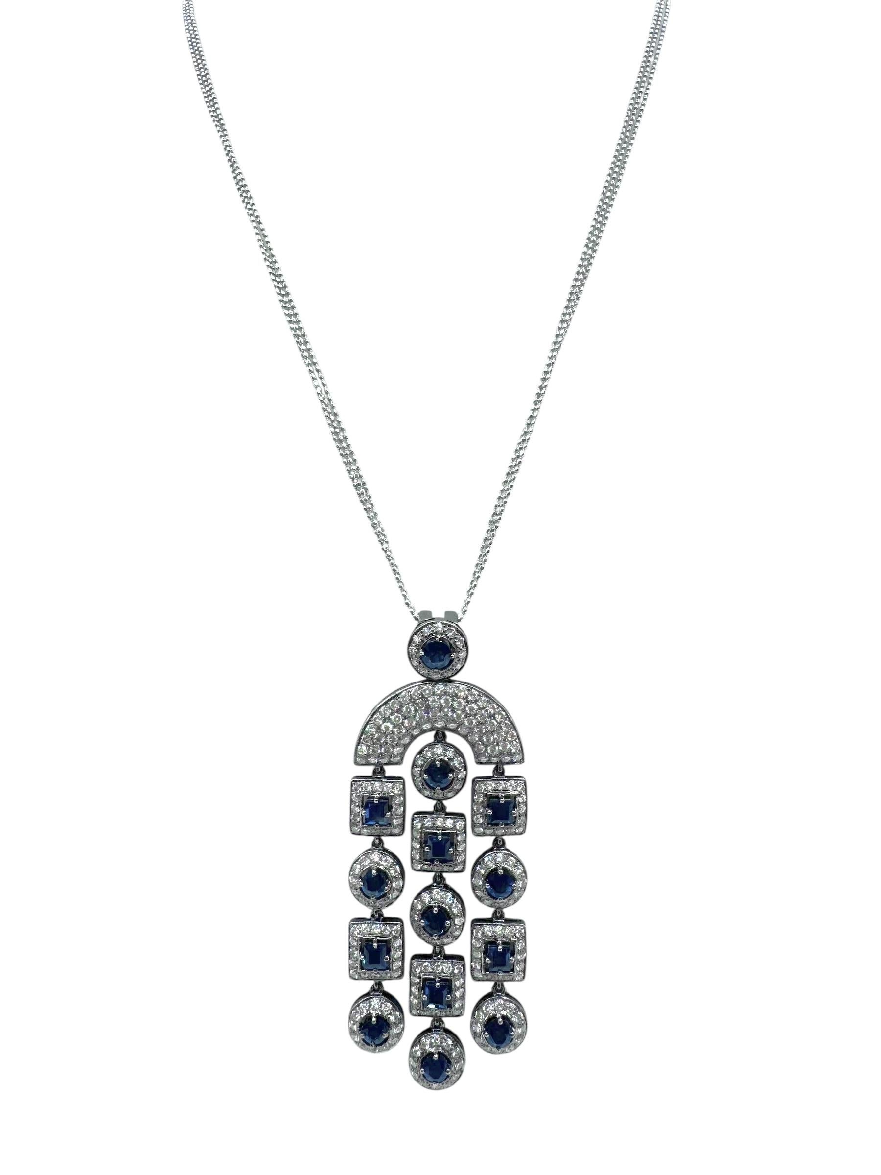Taglio brillante Collana geometrica con zaffiri e diamanti in oro bianco 18K in vendita