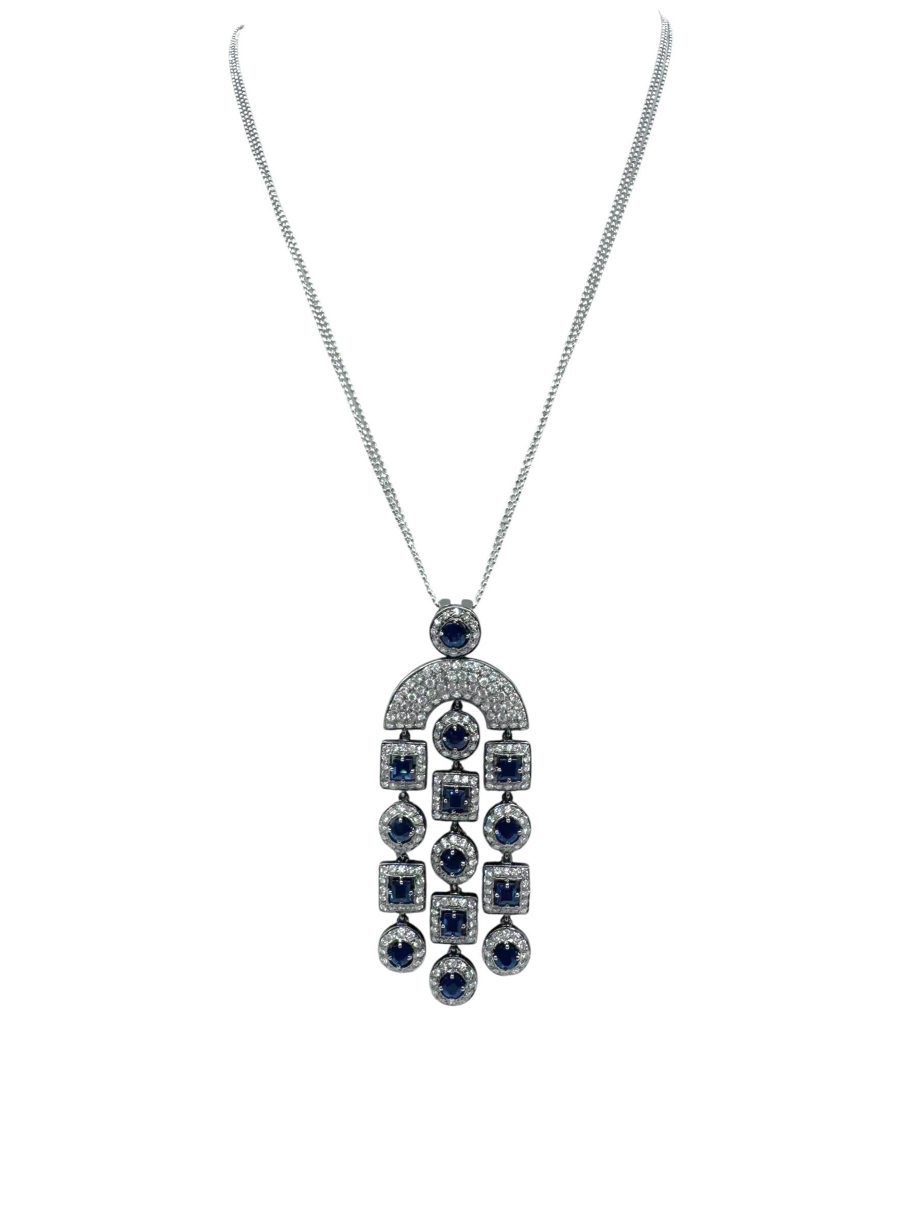 Collana geometrica con zaffiri e diamanti in oro bianco 18K in vendita 1