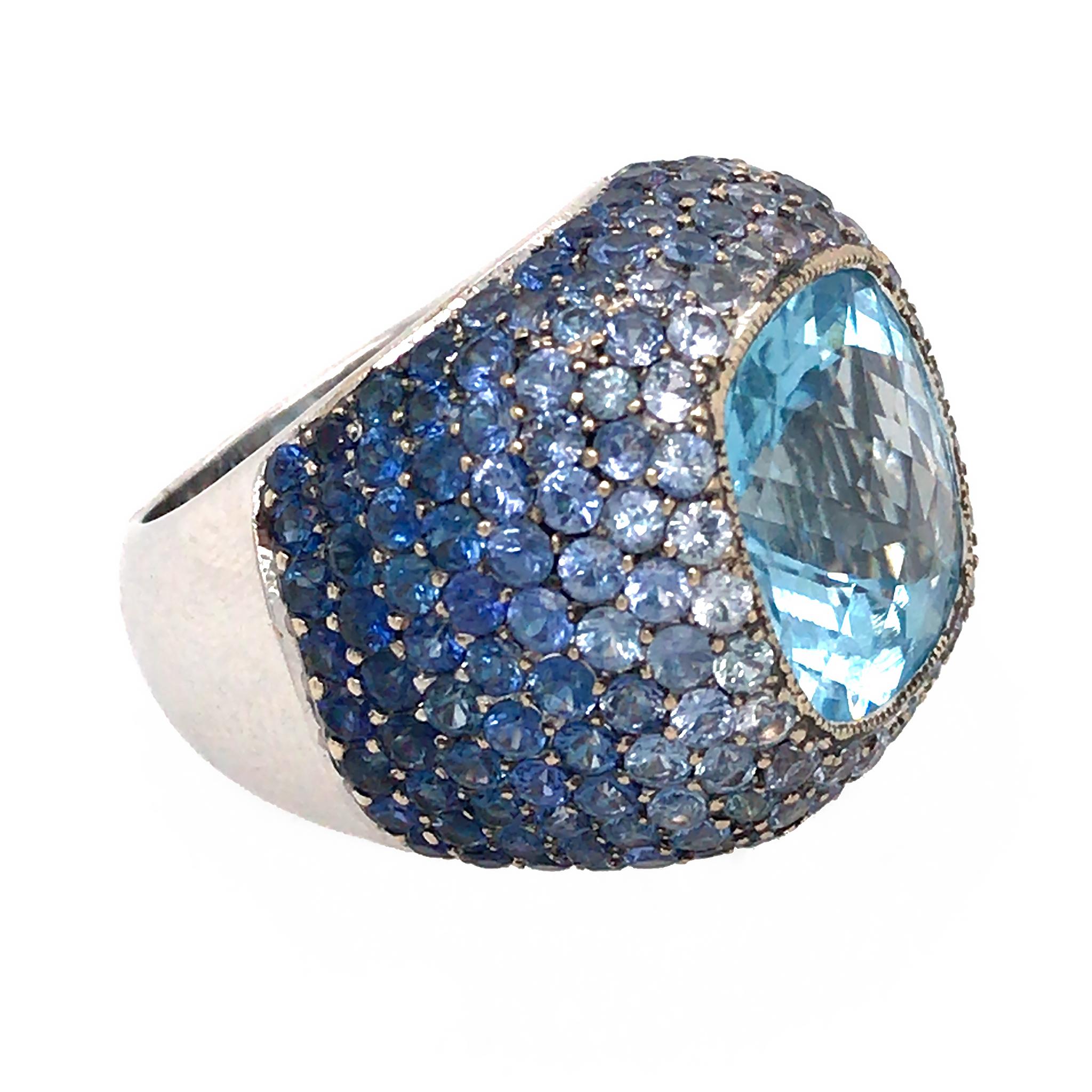 18k White Gold Sapphire and Topaz Cocktail Ring In Excellent Condition In New York, NY