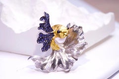 18K White Gold Sapphire & Diamond Goldfish Brooch/Pendant