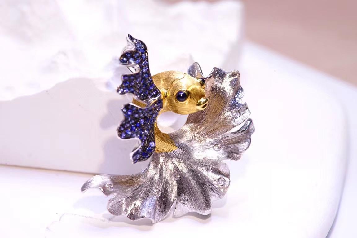 Spilla/pendente con zaffiro e diamante in oro bianco 18 carati in vendita 1