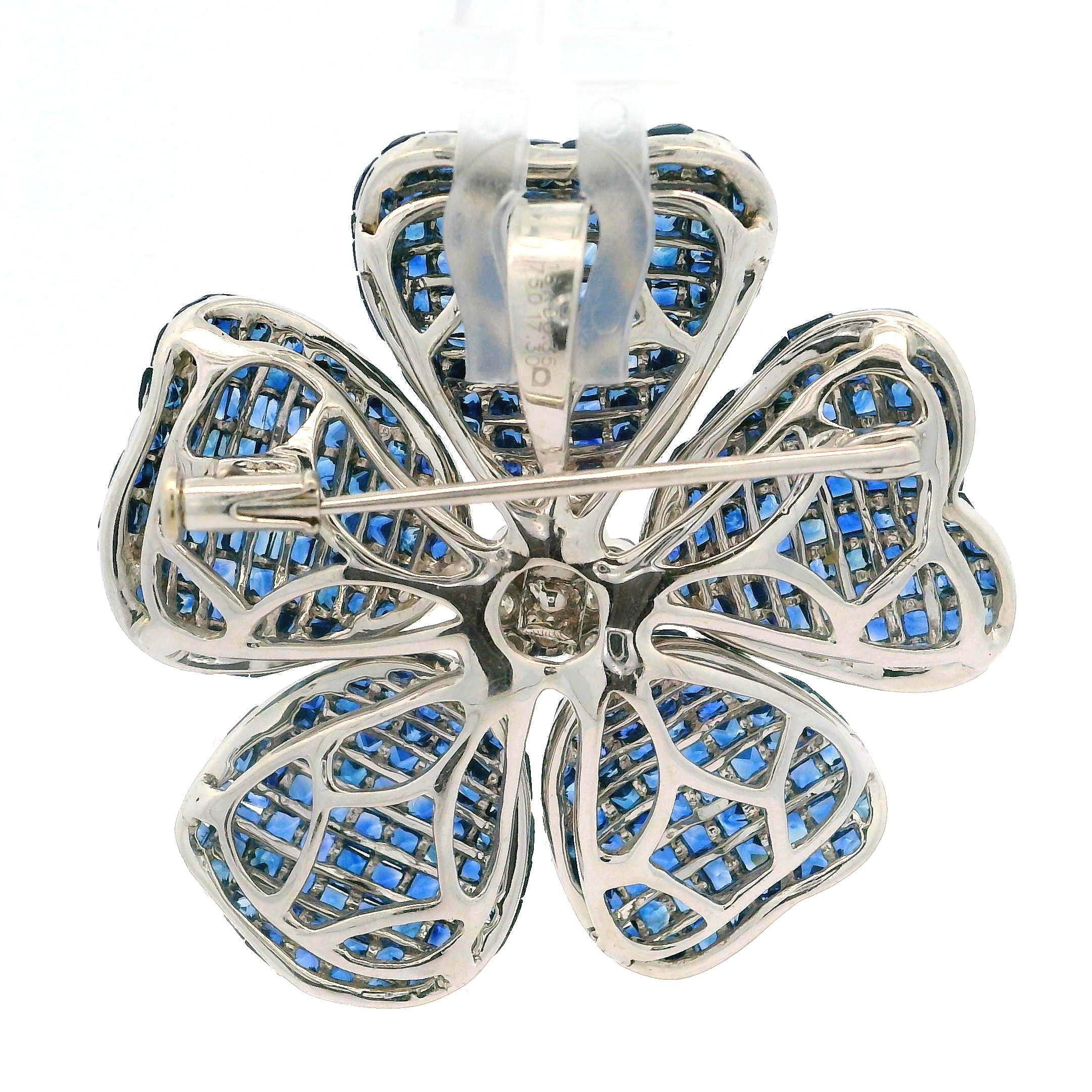18k White Gold Sapphire & Diamond Invisible Mystery Set Flower Brooch Pendant In Excellent Condition For Sale In Montclair, NJ