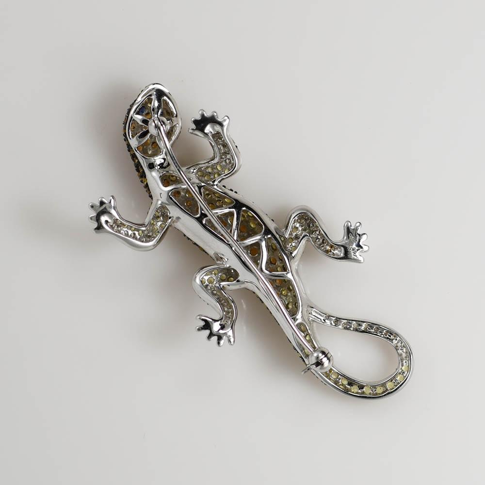 18K White Gold Sapphire & Diamond Lizard Brooch, 2.00tcw, 10.8g In Excellent Condition For Sale In Laguna Beach, CA