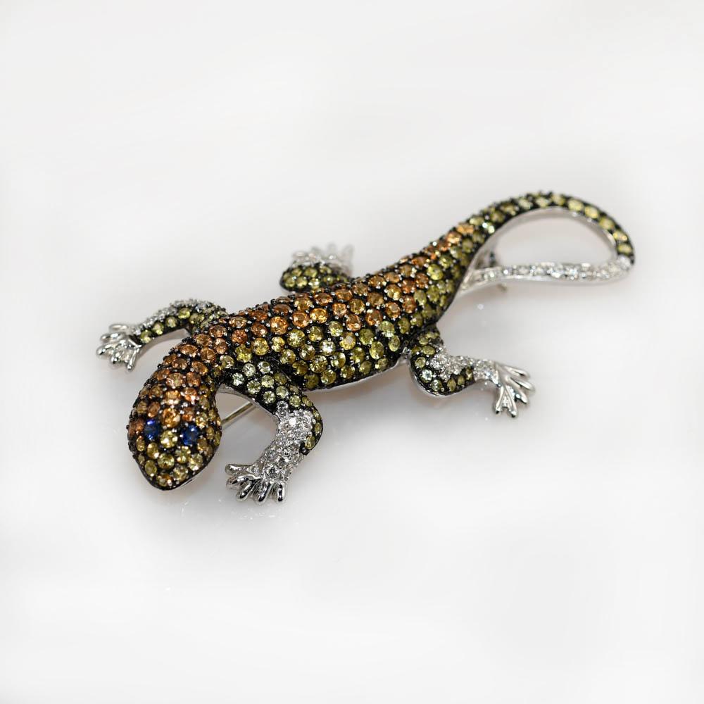 18K White Gold Sapphire & Diamond Lizard Brooch, 2.00tcw, 10.8g For Sale 2