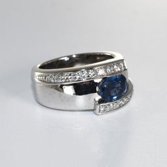 18K White Gold Sapphire & Diamond Ring 13.2g