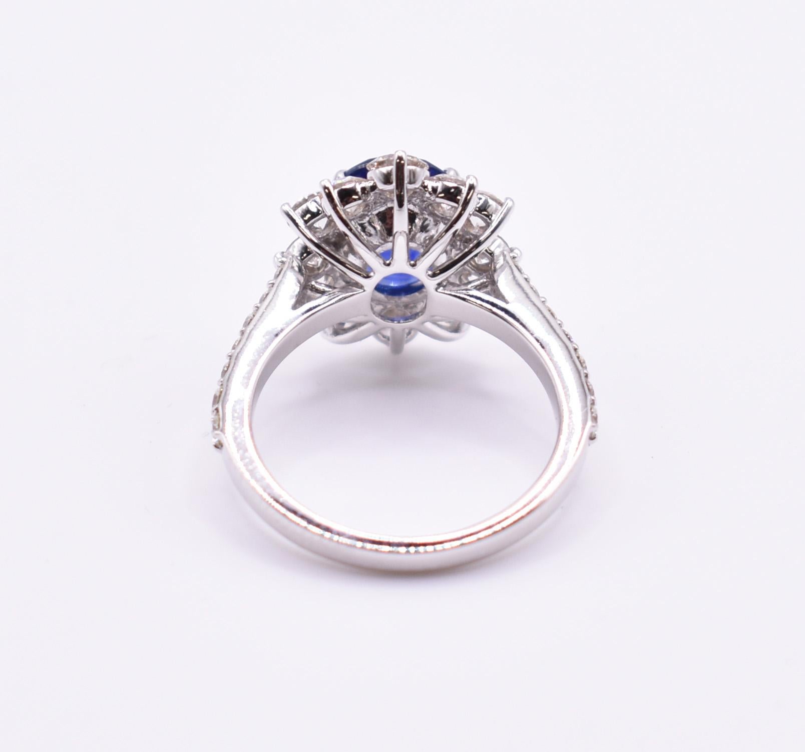 Women's 18K White Gold Sapphire & Diamond Ring For Sale